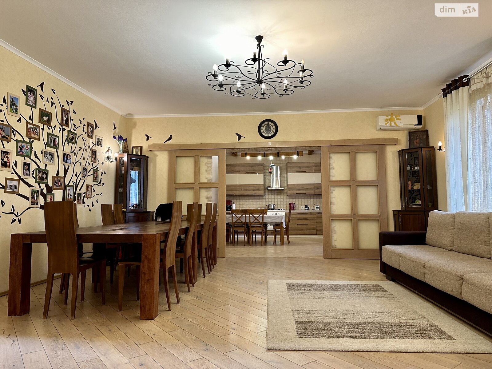 двухэтажный дом с верандой, 529.3 кв. м, кирпич. Продажа в Михайловке-Рубежовке фото 1 двухэтажный дом с верандой, 529.3 кв. м, кирпич. Продажа в Михайловке-Рубежовке фото 1