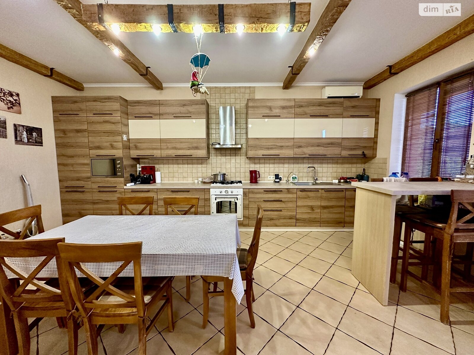 двухэтажный дом с верандой, 529.3 кв. м, кирпич. Продажа в Михайловке-Рубежовке фото 1 двухэтажный дом с верандой, 529.3 кв. м, кирпич. Продажа в Михайловке-Рубежовке фото 1