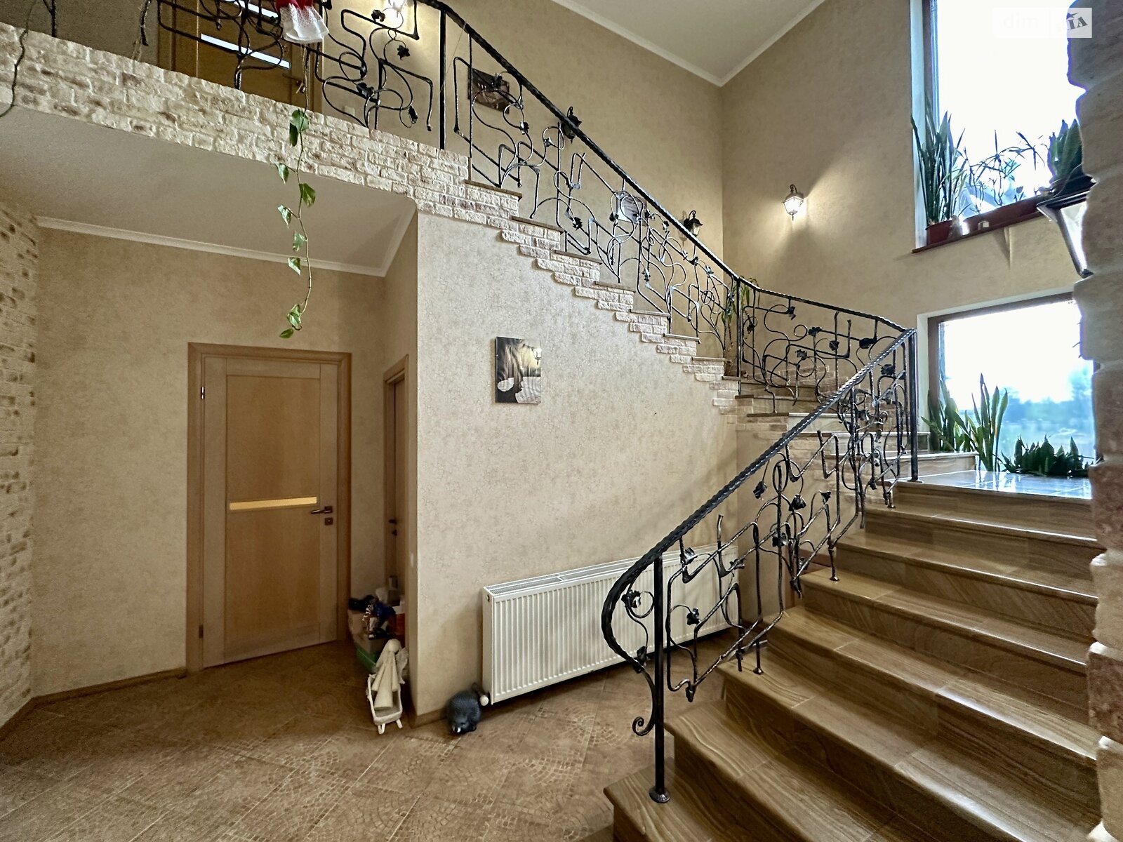 двухэтажный дом с верандой, 529.3 кв. м, кирпич. Продажа в Михайловке-Рубежовке фото 1 двухэтажный дом с верандой, 529.3 кв. м, кирпич. Продажа в Михайловке-Рубежовке фото 1