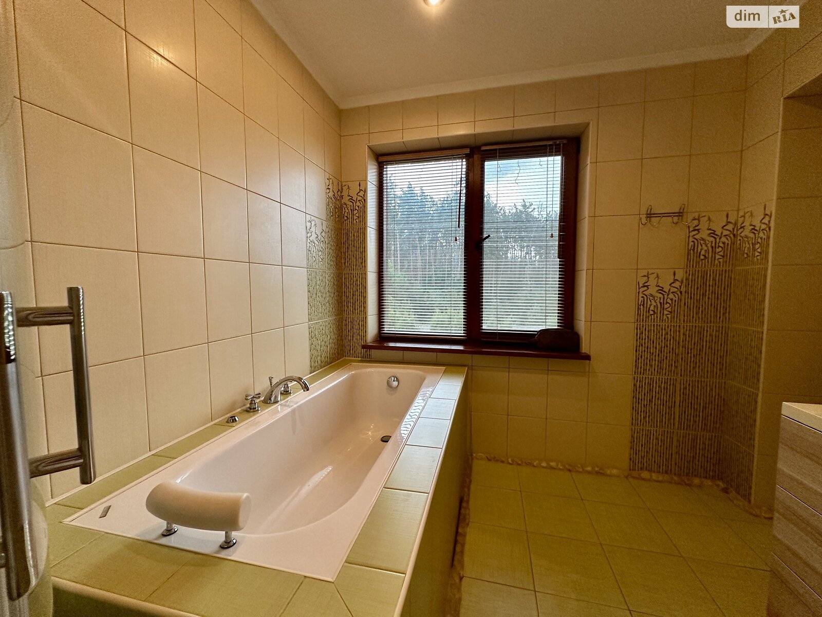 двухэтажный дом с верандой, 529.3 кв. м, кирпич. Продажа в Михайловке-Рубежовке фото 1 двухэтажный дом с верандой, 529.3 кв. м, кирпич. Продажа в Михайловке-Рубежовке фото 1