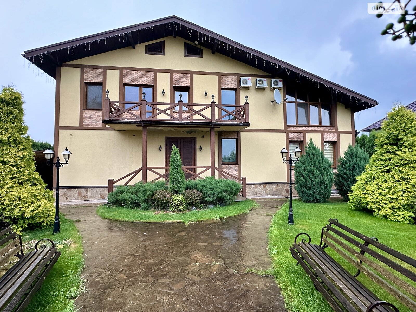 двухэтажный дом с верандой, 529.3 кв. м, кирпич. Продажа в Михайловке-Рубежовке фото 1 двухэтажный дом с верандой, 529.3 кв. м, кирпич. Продажа в Михайловке-Рубежовке фото 1