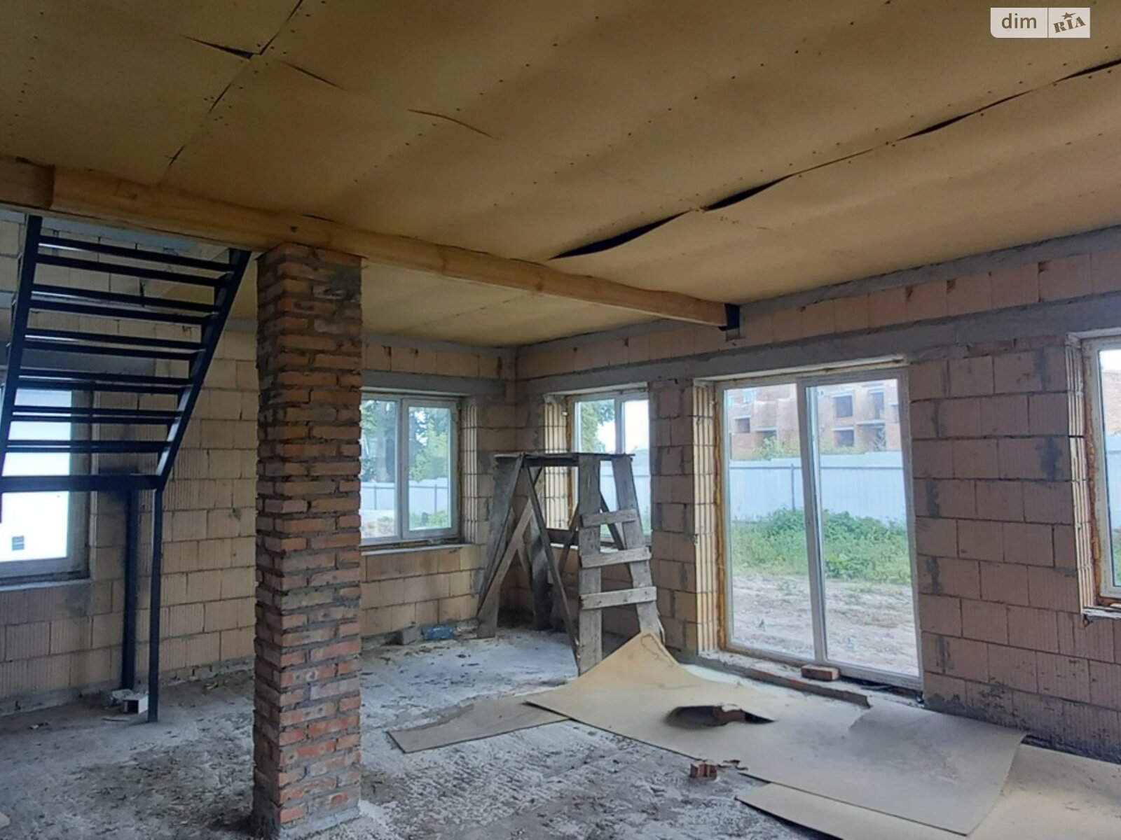 двоповерховий будинок з опаленням, 115 кв. м, цегла. Продаж у Михайлівці-Рубежівці фото 1 двоповерховий будинок з опаленням, 115 кв. м, цегла. Продаж у Михайлівці-Рубежівці фото 1