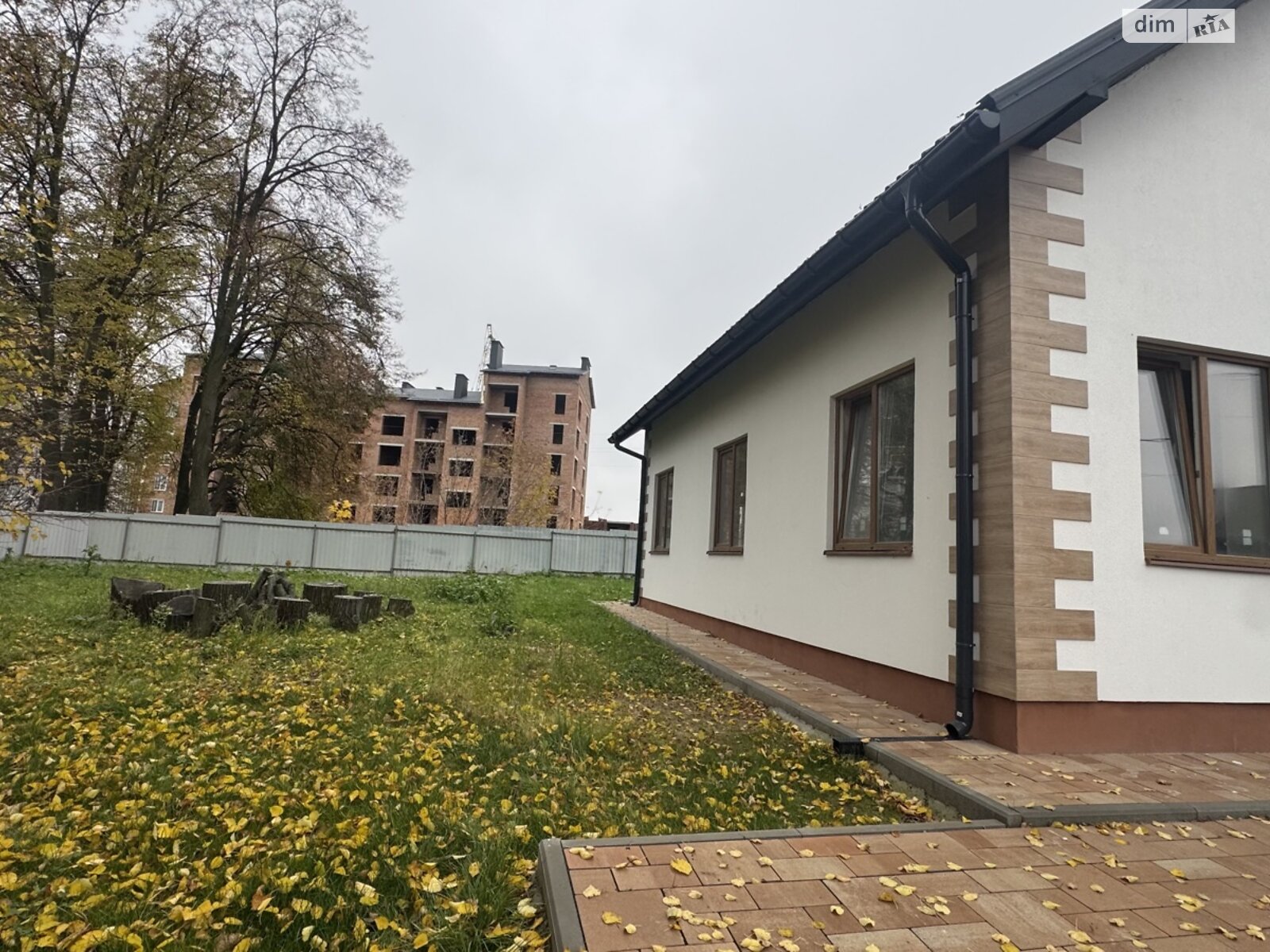 двухэтажный дом с отоплением, 120 кв. м, кирпич. Продажа в Михайловке-Рубежовке фото 1