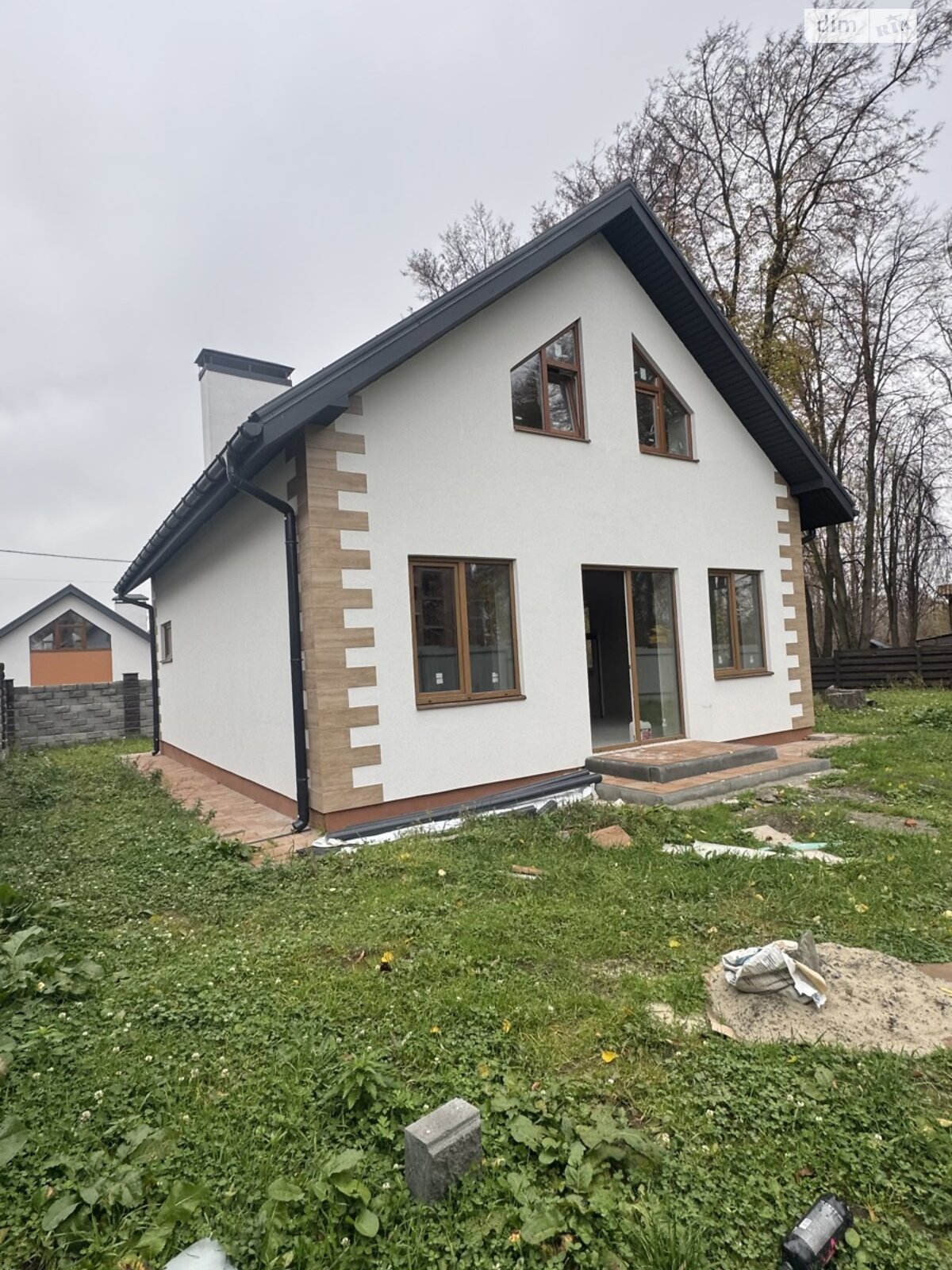 двухэтажный дом с отоплением, 120 кв. м, кирпич. Продажа в Михайловке-Рубежовке фото 1