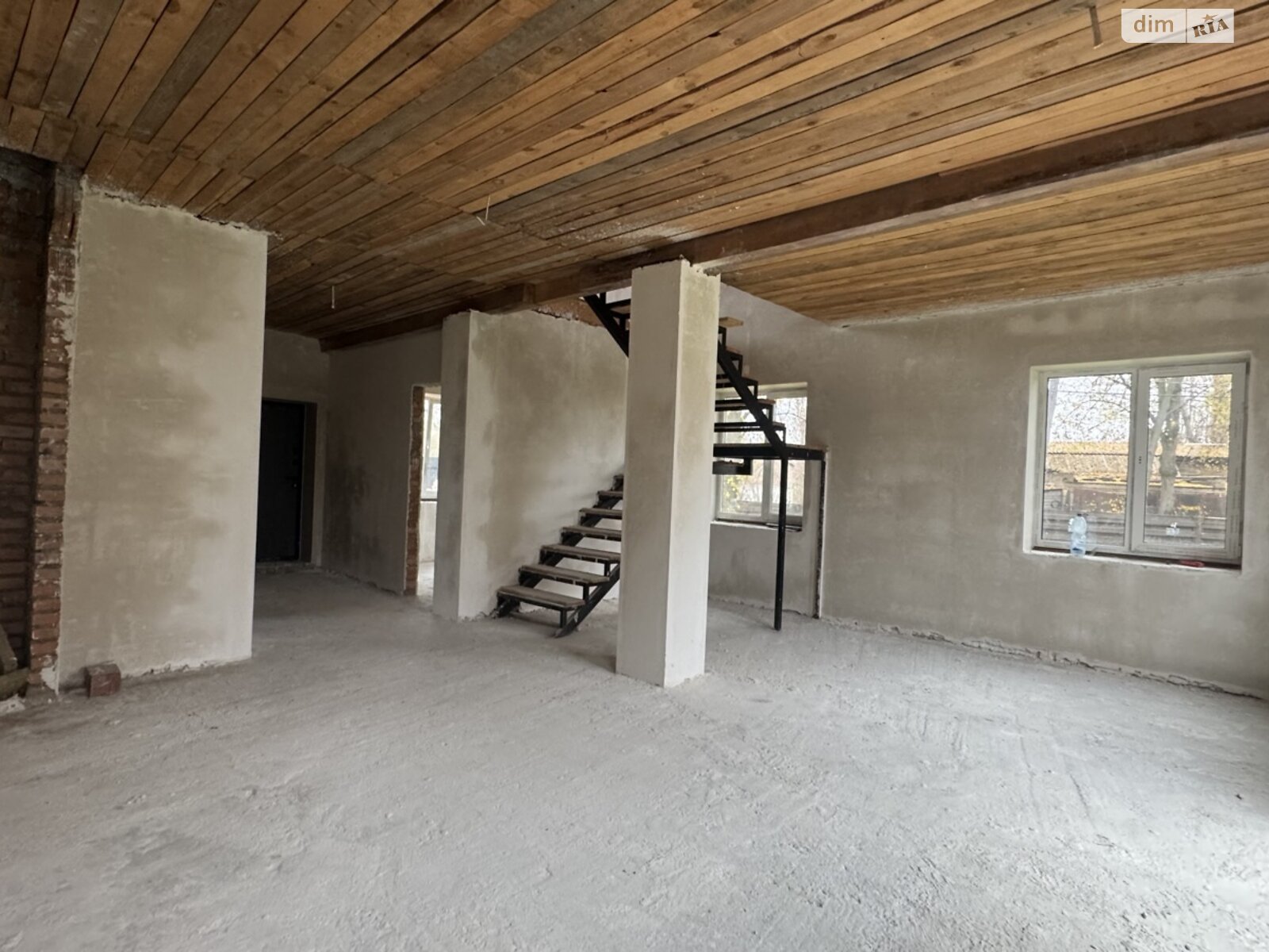 двухэтажный дом с отоплением, 120 кв. м, кирпич. Продажа в Михайловке-Рубежовке фото 1