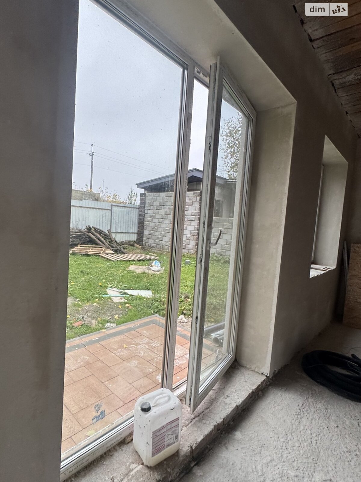 двухэтажный дом с отоплением, 120 кв. м, кирпич. Продажа в Михайловке-Рубежовке фото 1