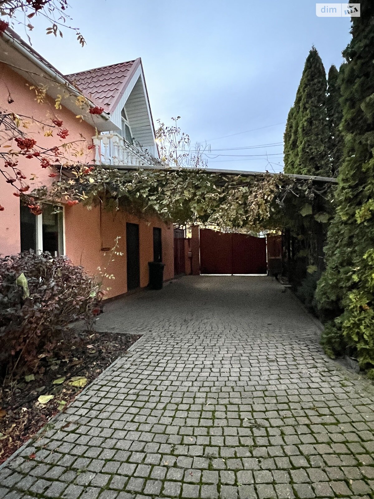 двухэтажный дом с верандой, 208.1 кв. м, кирпич. Продажа в Михайловке-Рубежовке фото 1 двухэтажный дом с верандой, 208.1 кв. м, кирпич. Продажа в Михайловке-Рубежовке фото 1