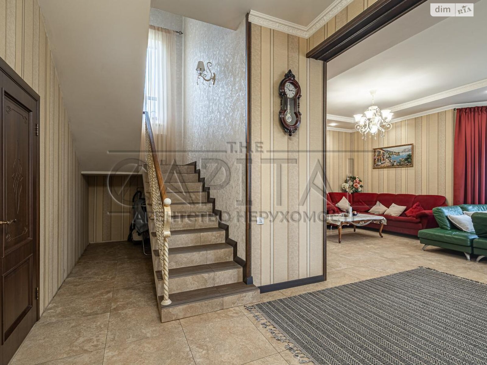 двухэтажный дом с балконом, 360 кв. м, кирпич. Продажа в Михайловке-Рубежовке фото 1 двухэтажный дом с балконом, 360 кв. м, кирпич. Продажа в Михайловке-Рубежовке фото 1