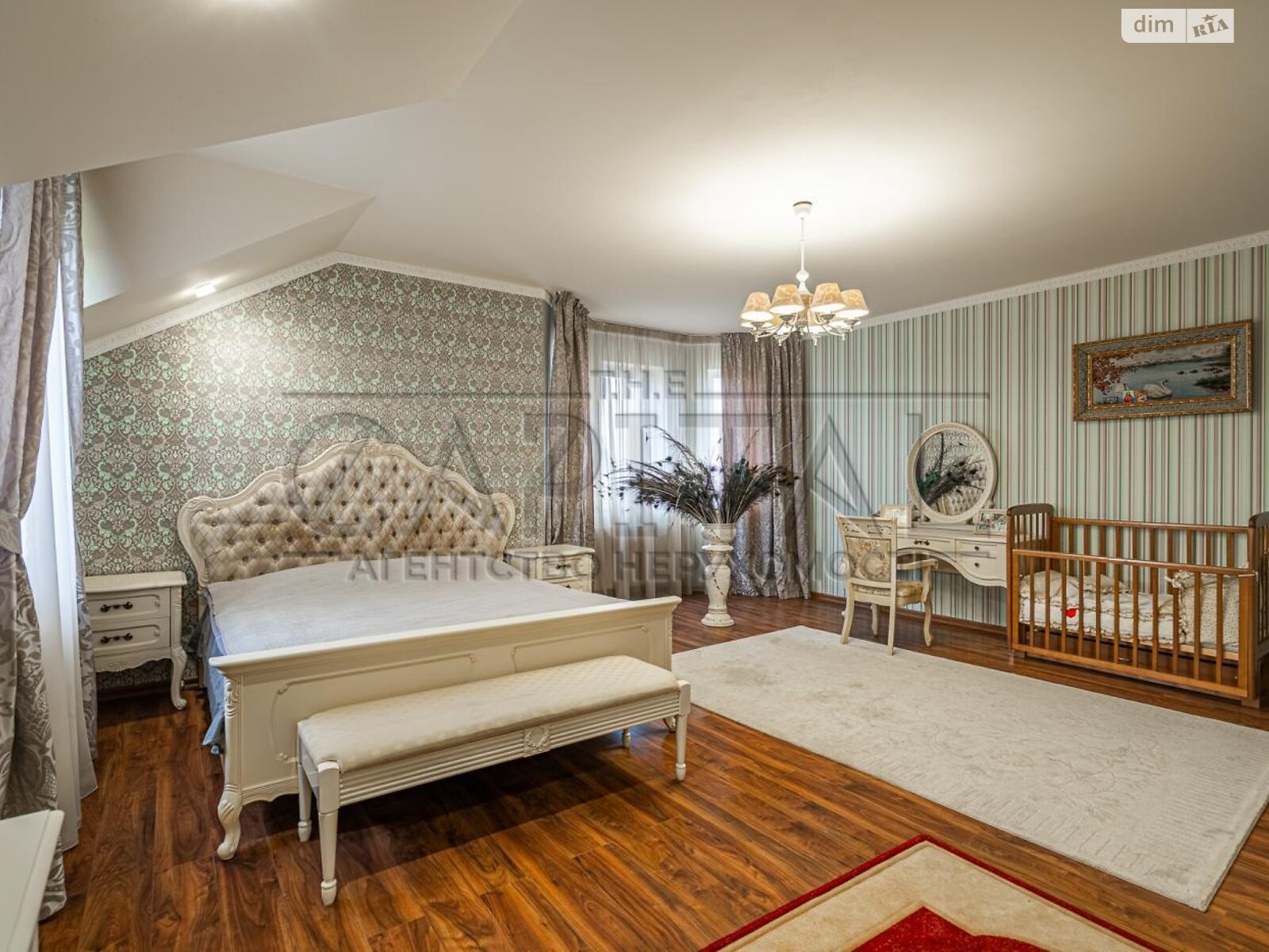 двухэтажный дом с балконом, 360 кв. м, кирпич. Продажа в Михайловке-Рубежовке фото 1 двухэтажный дом с балконом, 360 кв. м, кирпич. Продажа в Михайловке-Рубежовке фото 1