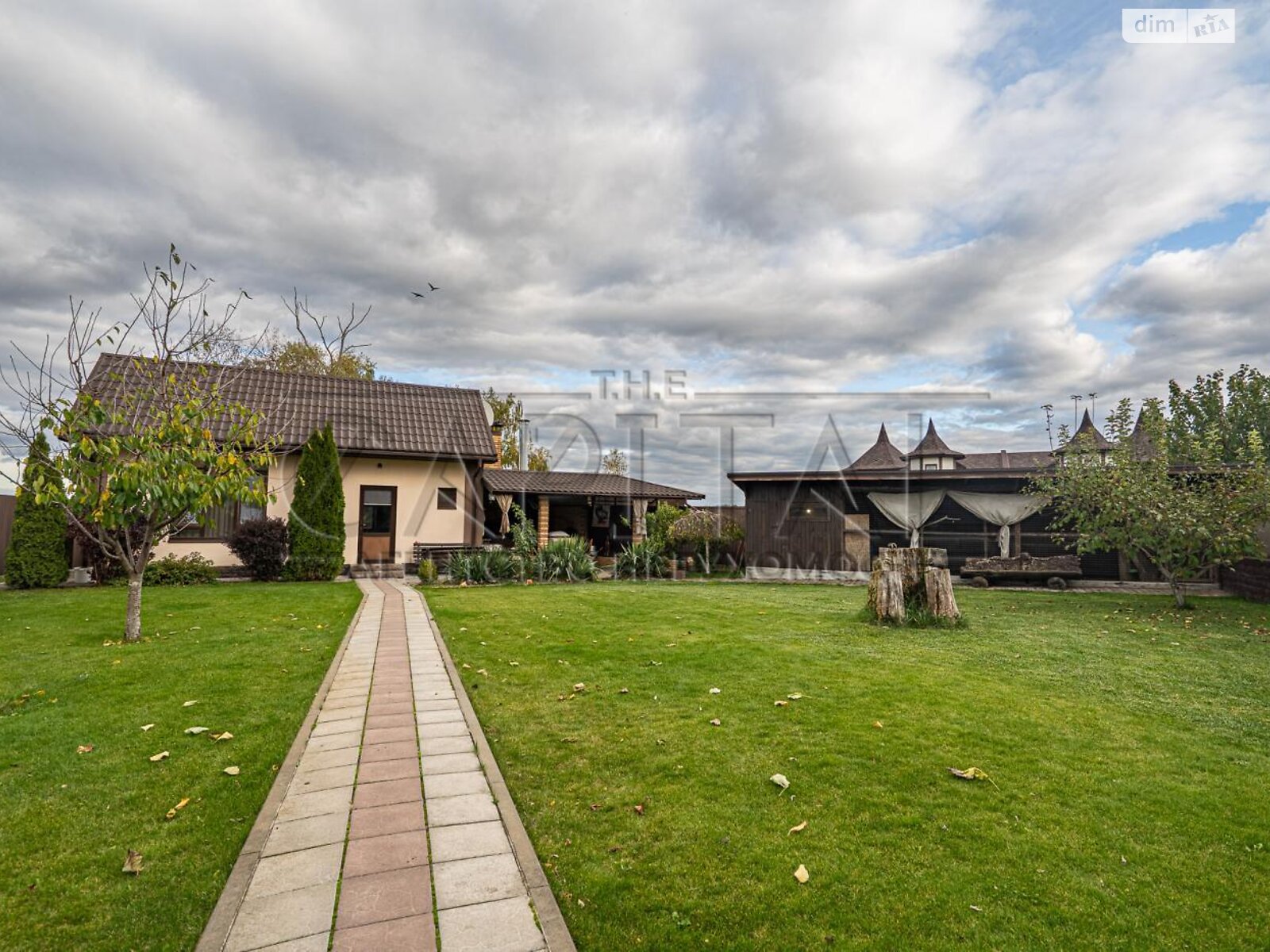 двухэтажный дом с балконом, 360 кв. м, кирпич. Продажа в Михайловке-Рубежовке фото 1 двухэтажный дом с балконом, 360 кв. м, кирпич. Продажа в Михайловке-Рубежовке фото 1