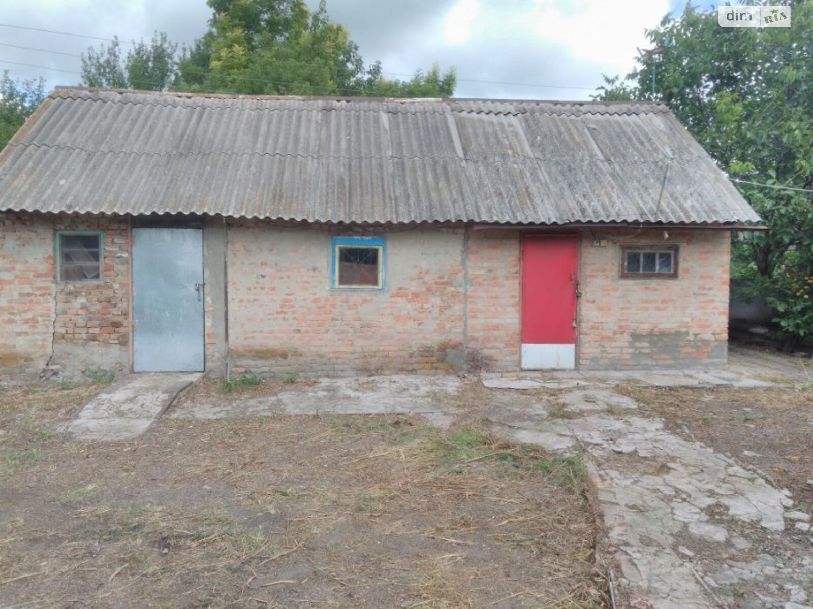 одноэтажный дом с верандой, 41 кв. м, кирпич. Продажа в Михайловке фото 1 одноэтажный дом с верандой, 41 кв. м, кирпич. Продажа в Михайловке фото 1