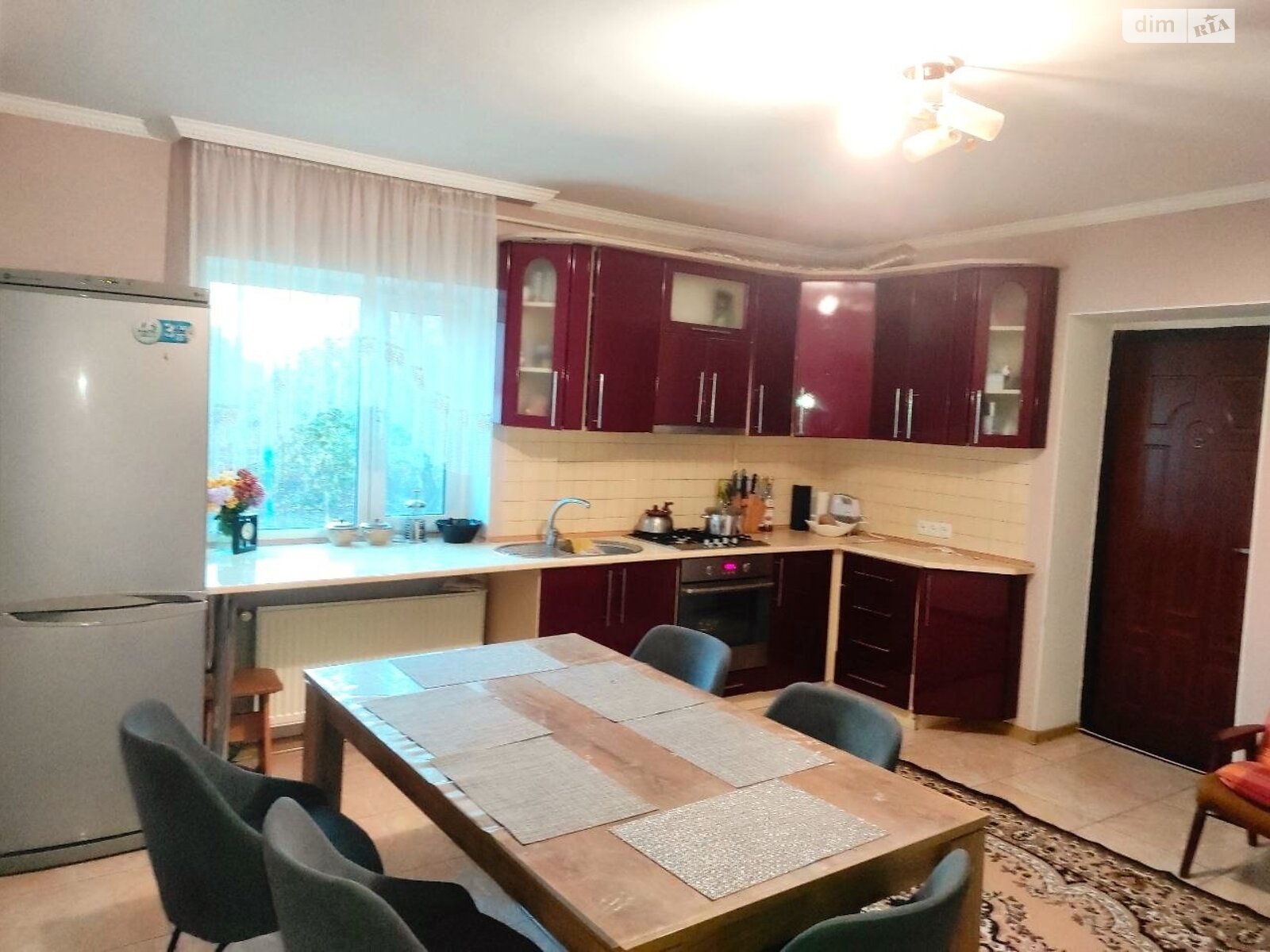 двухэтажный дом с гаражом, 178 кв. м, кирпич. Продажа в Михайловке фото 1