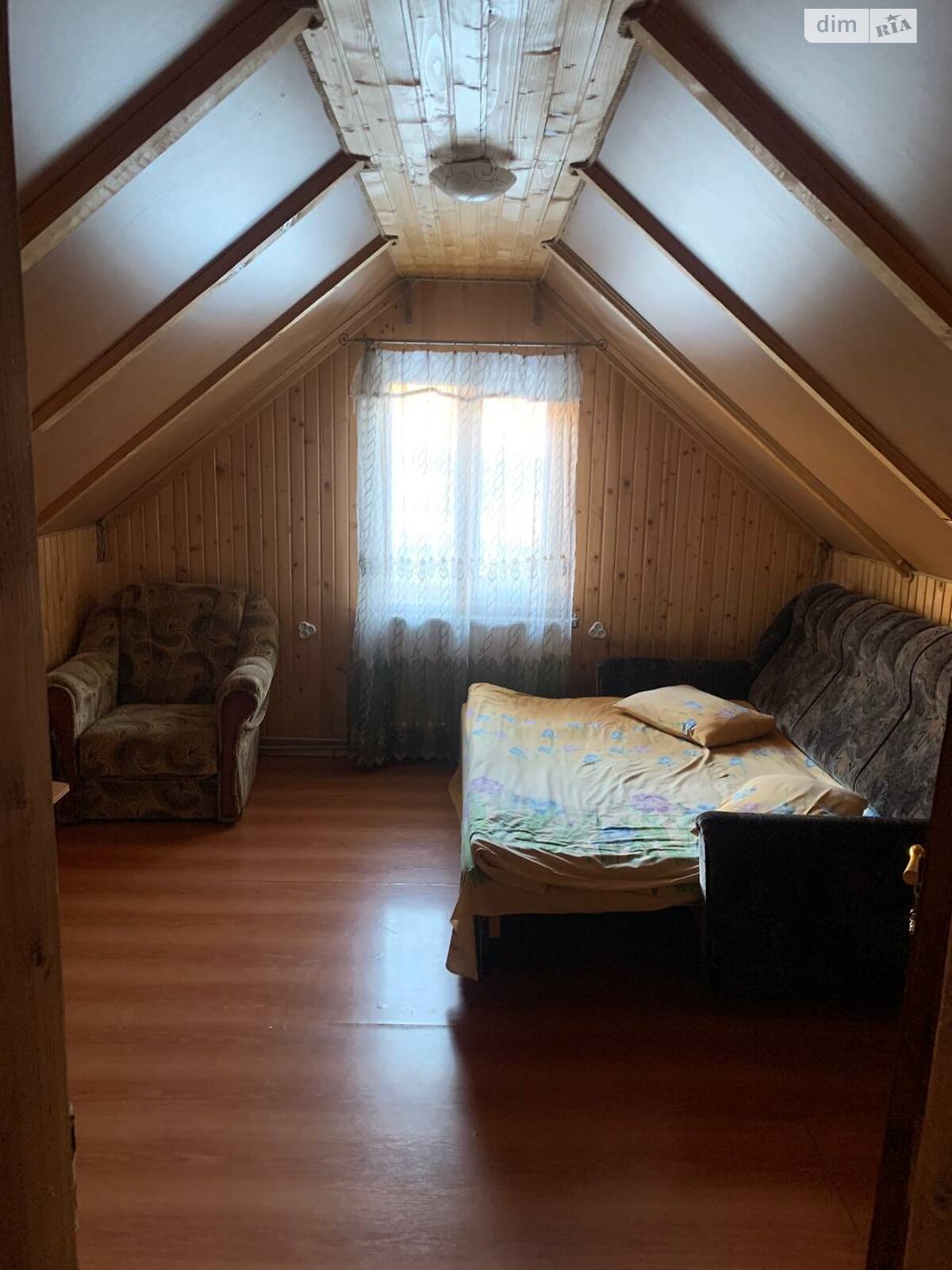 трехэтажный дом, 300 кв. м, кирпич. Продажа в Микуличине фото 1