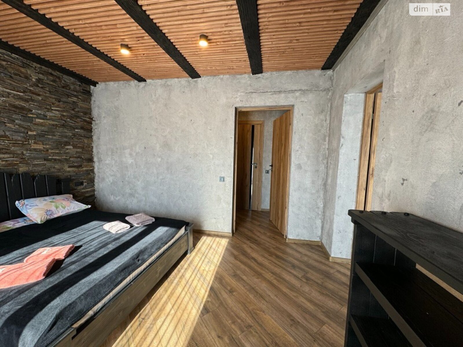 трехэтажный дом веранда, 360 кв. м, пеноблок. Продажа в Микуличине фото 1