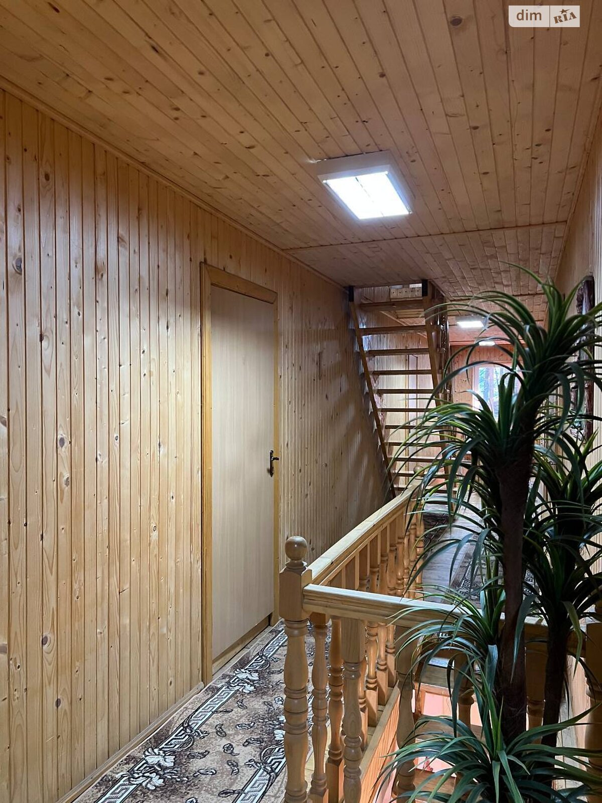 двухэтажный дом с верандой, 530 кв. м, дерево и кирпич. Продажа в Микуличине фото 1 двухэтажный дом с верандой, 530 кв. м, дерево и кирпич. Продажа в Микуличине фото 1