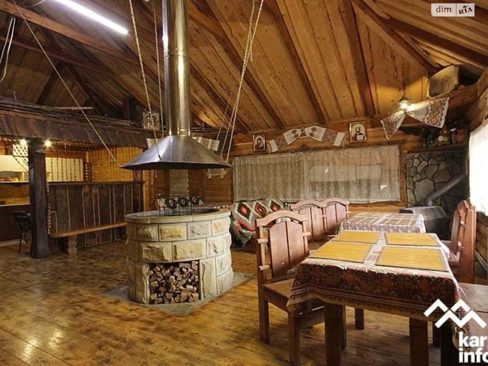 триповерховий будинок з балконом, 300 кв. м, зруб. Продаж у Микуличині фото 1 триповерховий будинок з балконом, 300 кв. м, зруб. Продаж у Микуличині фото 1
