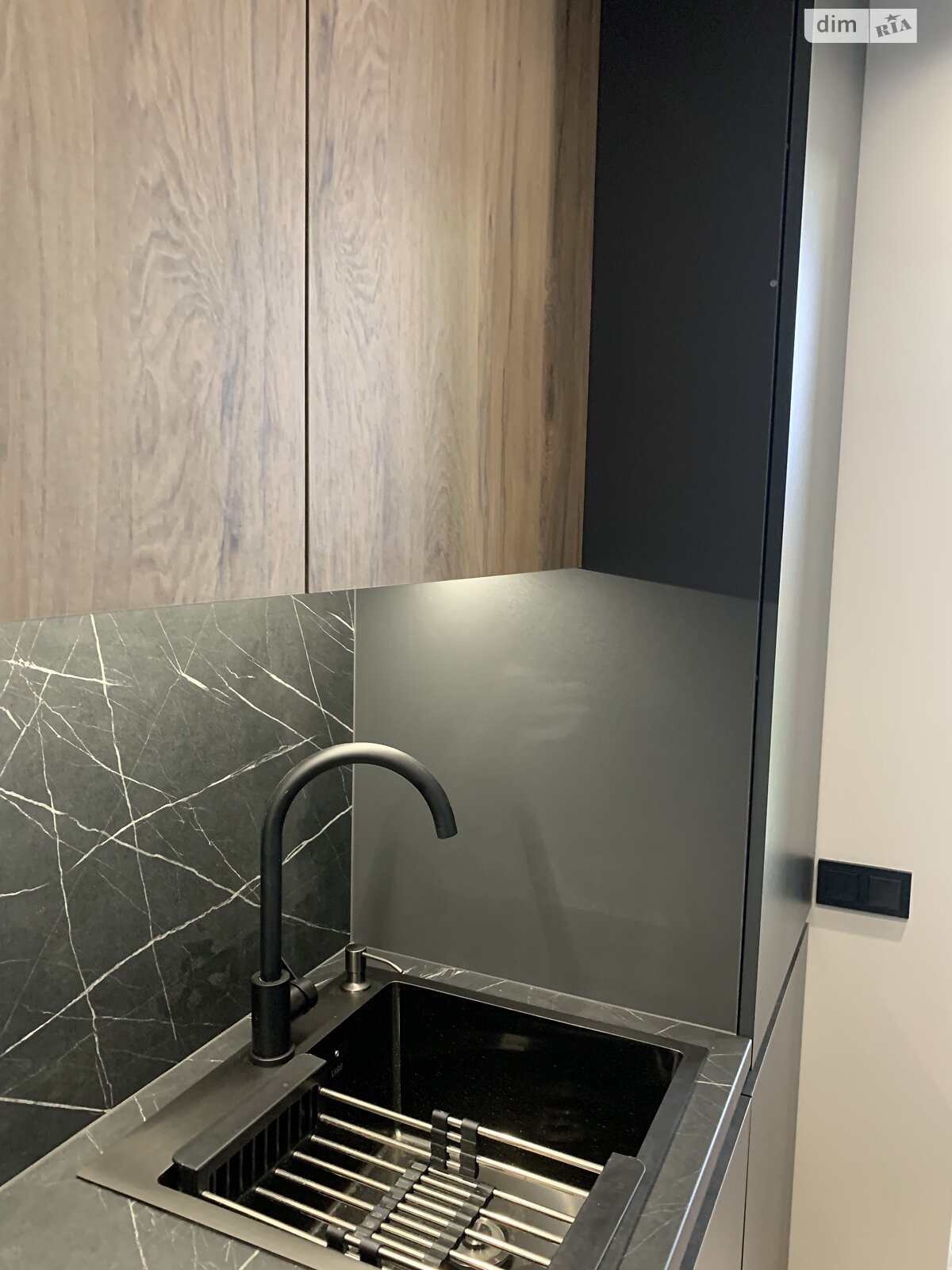 двухэтажный дом с балконом, 123 кв. м, кирпич. Продажа в Микуличине фото 1