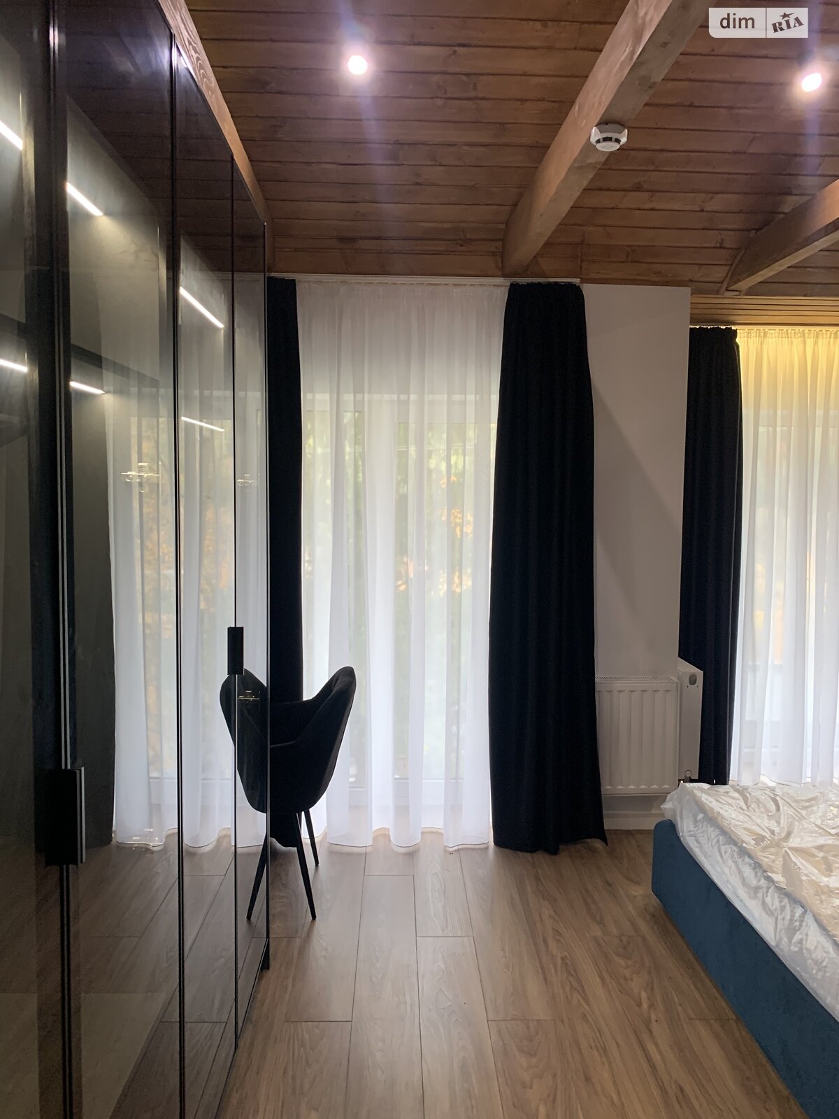 двухэтажный дом с балконом, 123 кв. м, кирпич. Продажа в Микуличине фото 1