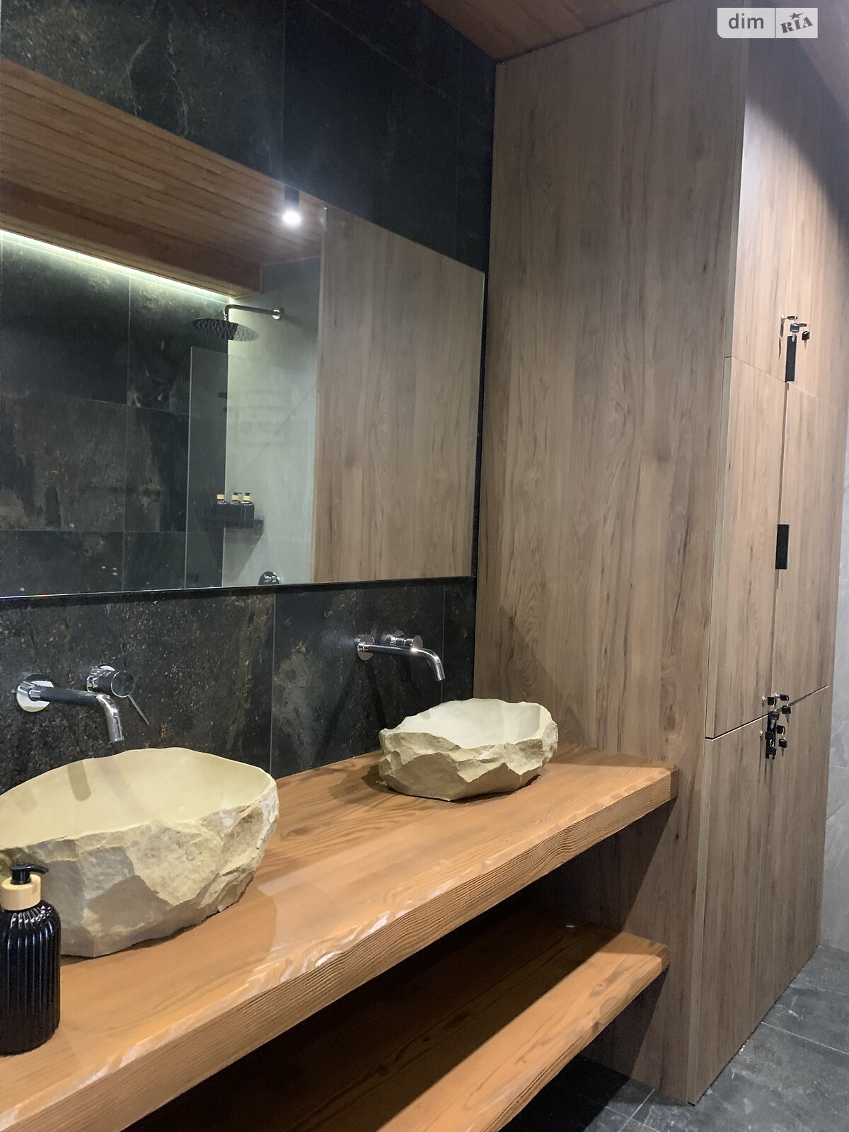 двухэтажный дом с балконом, 123 кв. м, кирпич. Продажа в Микуличине фото 1