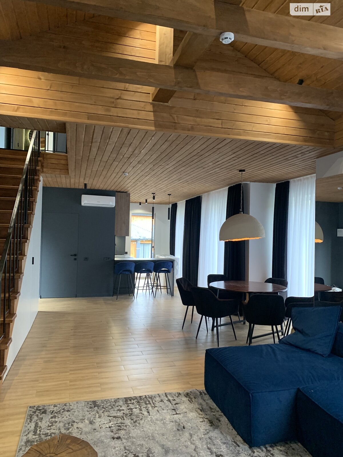 двухэтажный дом с балконом, 123 кв. м, кирпич. Продажа в Микуличине фото 1