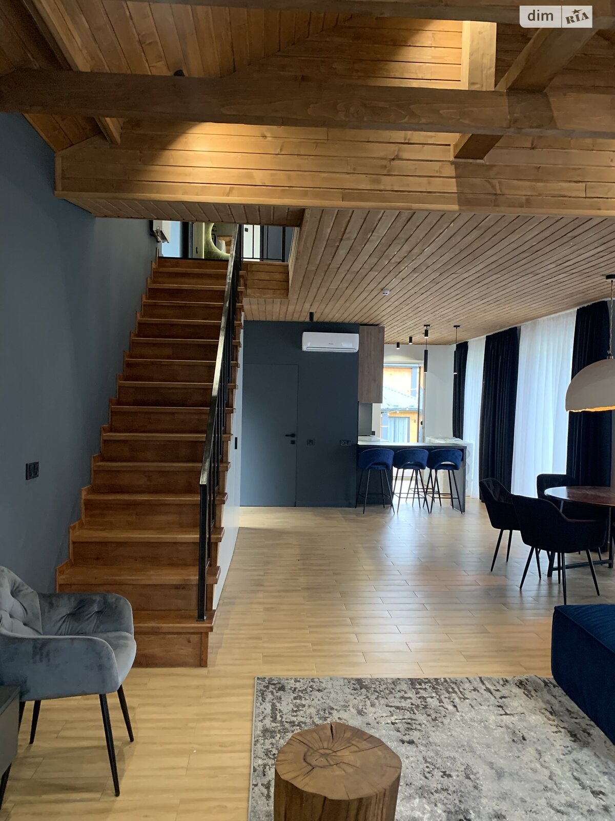 двухэтажный дом с балконом, 123 кв. м, кирпич. Продажа в Микуличине фото 1