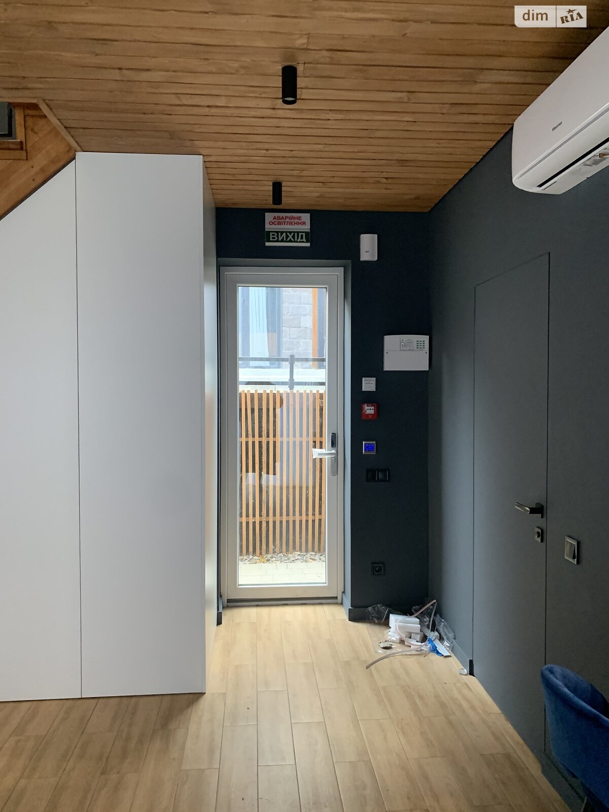 двухэтажный дом с балконом, 123 кв. м, кирпич. Продажа в Микуличине фото 1