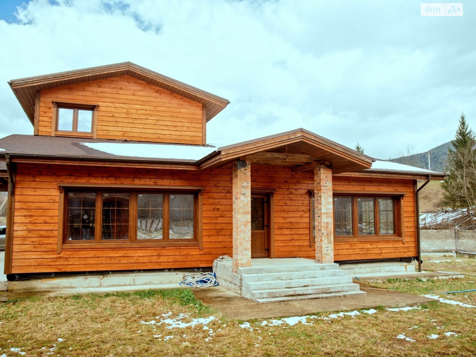 двоповерховий будинок, 355 кв. м, брус. Продаж у Микуличині фото 1 двоповерховий будинок, 355 кв. м, брус. Продаж у Микуличині фото 1