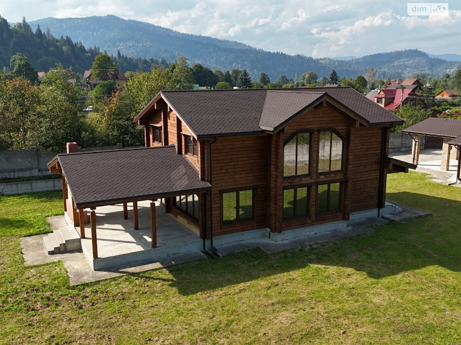 двухэтажный дом, 228 кв. м, брус. Продажа в Микуличине фото 1 двухэтажный дом, 228 кв. м, брус. Продажа в Микуличине фото 1