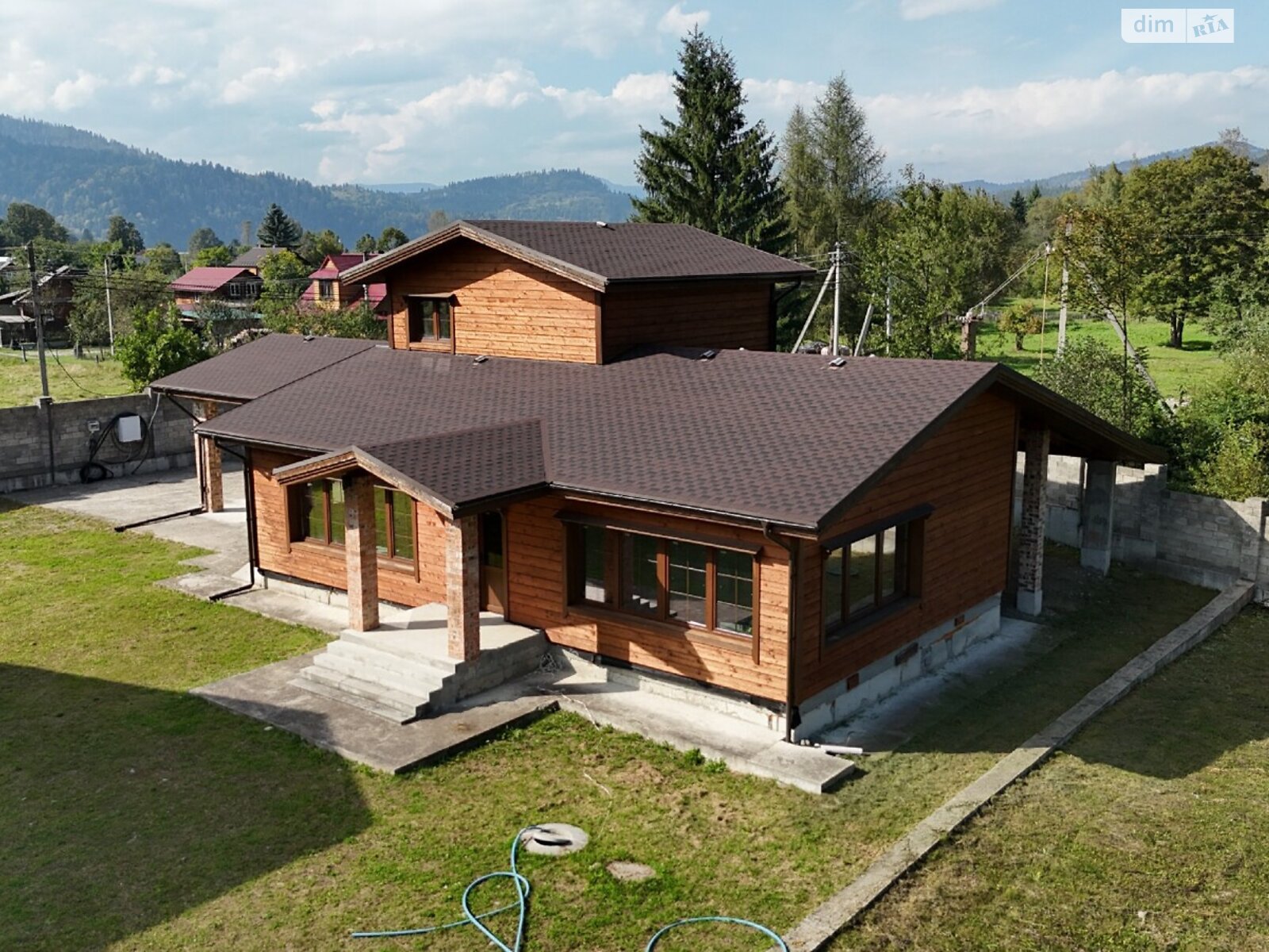 двухэтажный дом, 228 кв. м, брус. Продажа в Микуличине фото 1 двухэтажный дом, 228 кв. м, брус. Продажа в Микуличине фото 1