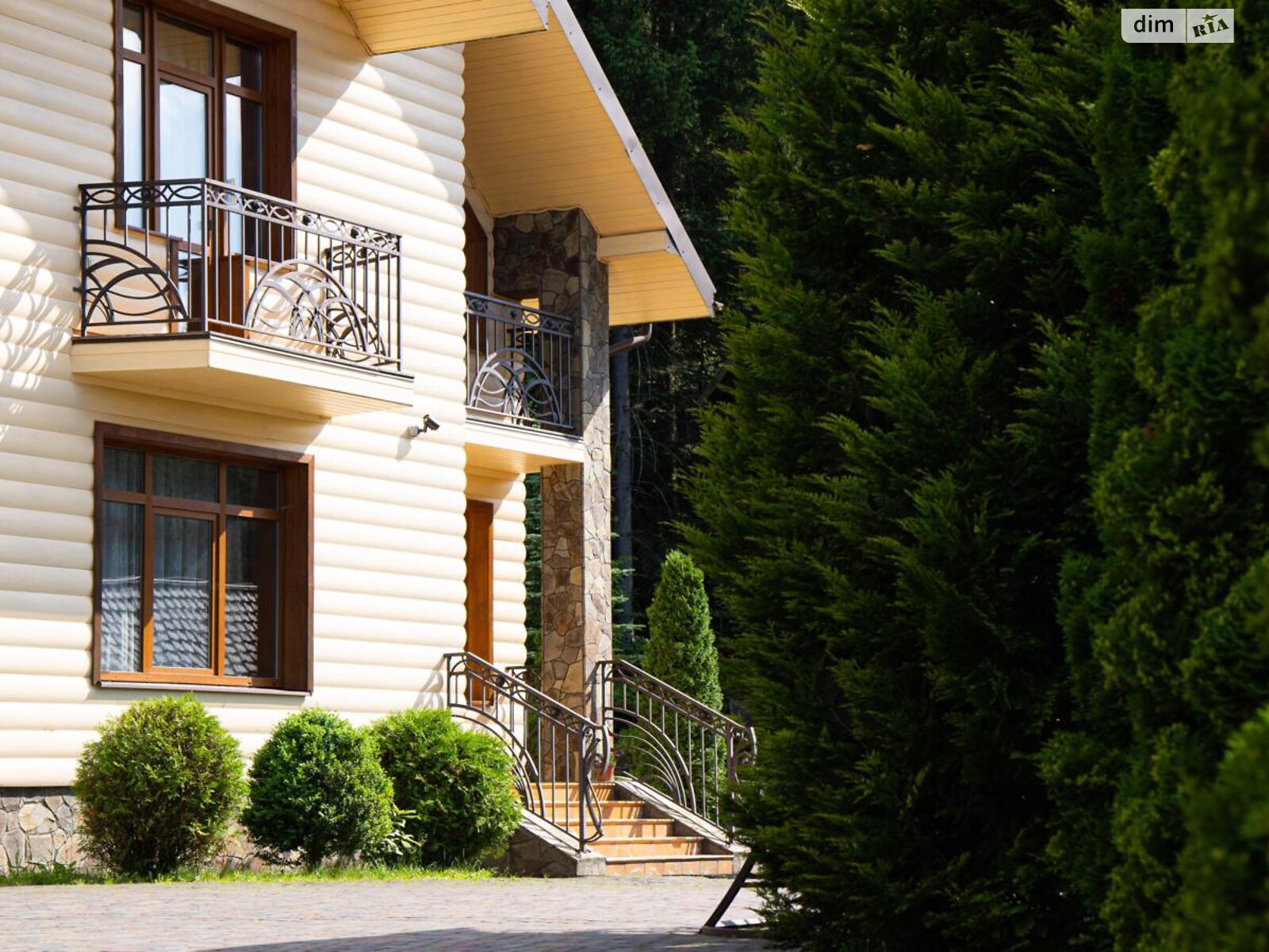 двухэтажный дом, 200 кв. м, термоблок. Продажа в Микуличине фото 1