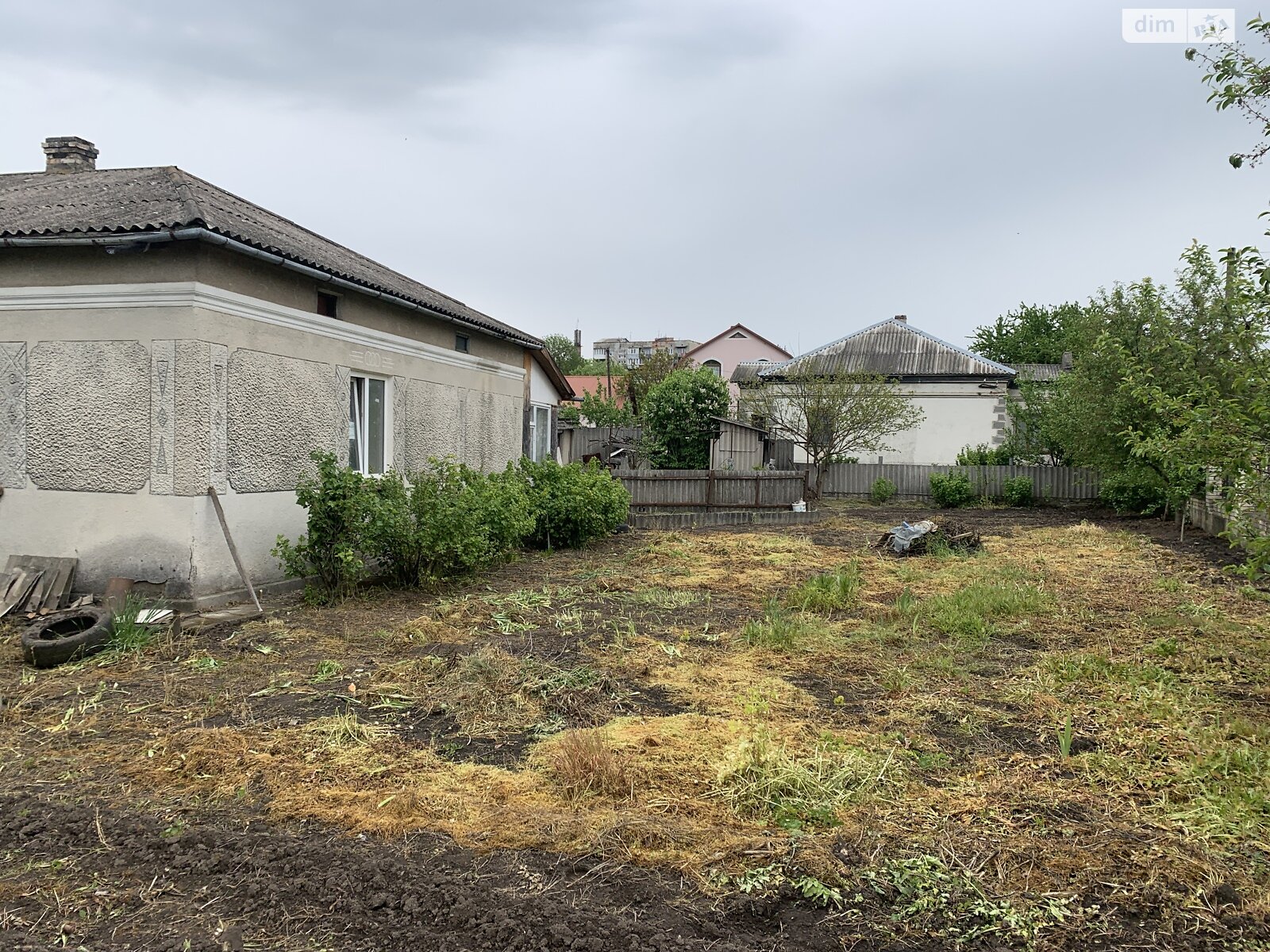 одноэтажный дом с верандой, 85 кв. м, инкерманский камень. Продажа в Микулинцах фото 1 одноэтажный дом с верандой, 85 кв. м, инкерманский камень. Продажа в Микулинцах фото 1