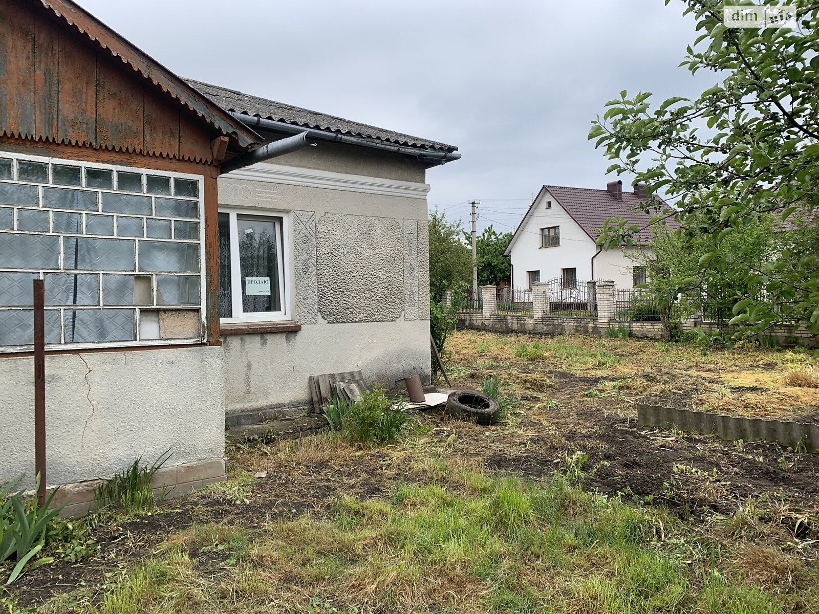 одноэтажный дом с верандой, 85 кв. м, инкерманский камень. Продажа в Микулинцах фото 1 одноэтажный дом с верандой, 85 кв. м, инкерманский камень. Продажа в Микулинцах фото 1