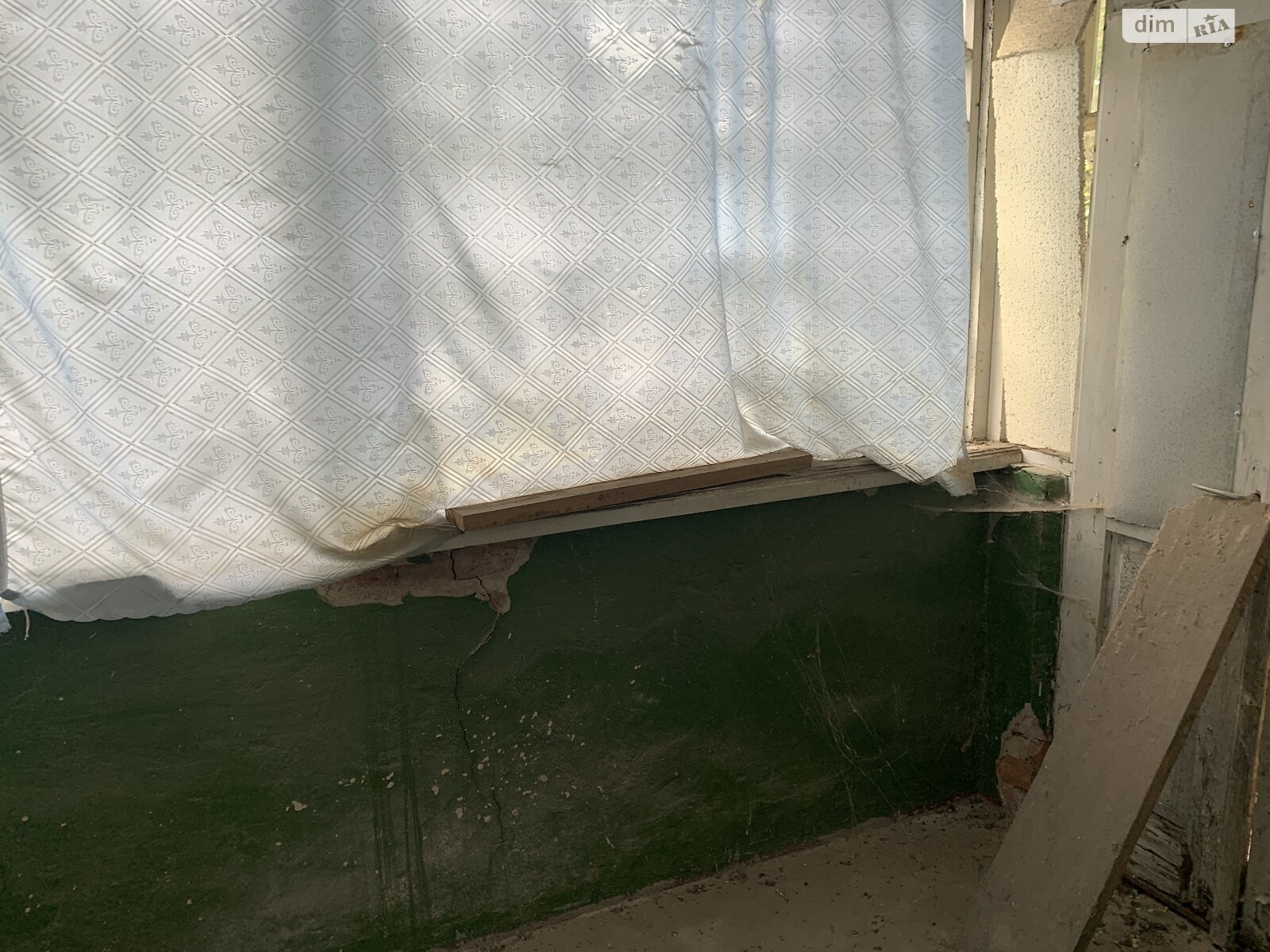 одноэтажный дом с верандой, 85 кв. м, инкерманский камень. Продажа в Микулинцах фото 1 одноэтажный дом с верандой, 85 кв. м, инкерманский камень. Продажа в Микулинцах фото 1