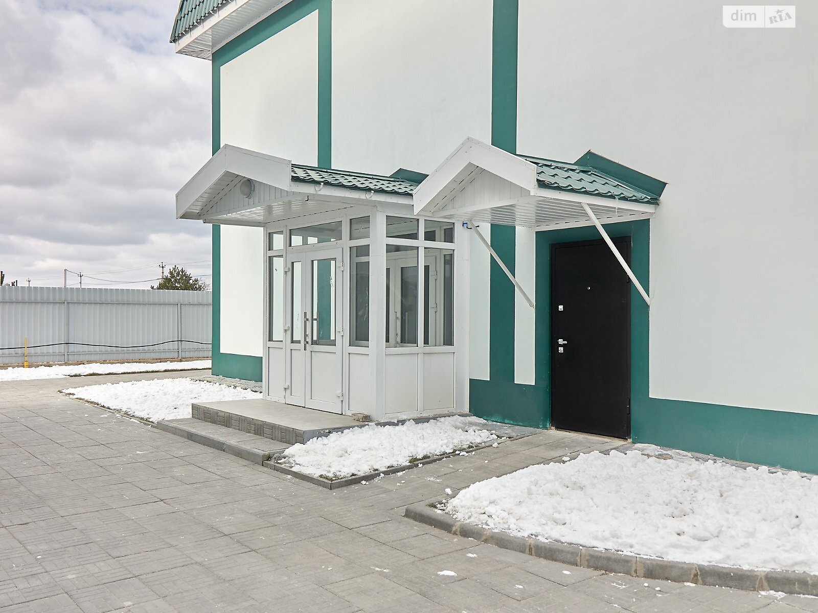 трехэтажный дом беседка, 293.1 кв. м, кирпич. Продажа в Милой фото 1 трехэтажный дом беседка, 293.1 кв. м, кирпич. Продажа в Милой фото 1