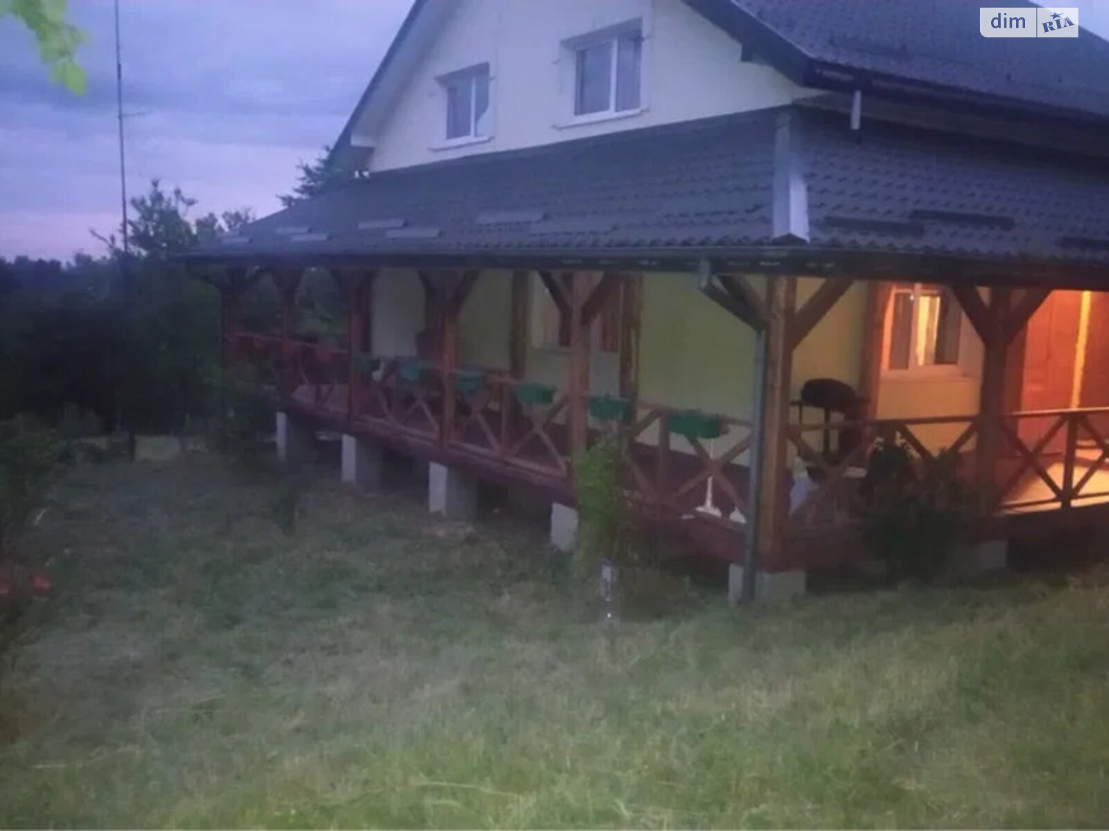 триповерховий будинок, 240 кв. м, цегла. Продаж у Мілошевичах фото 1