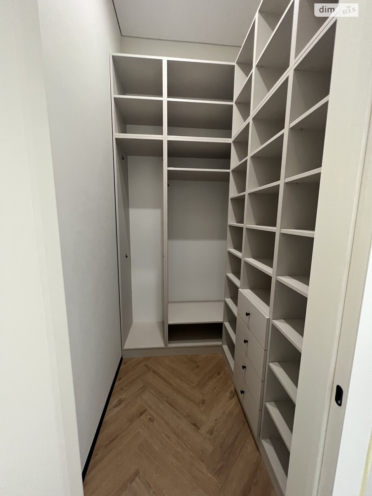 одноэтажный дом, 170 кв. м, кирпич. Продажа в Минае фото 1 одноэтажный дом, 170 кв. м, кирпич. Продажа в Минае фото 1