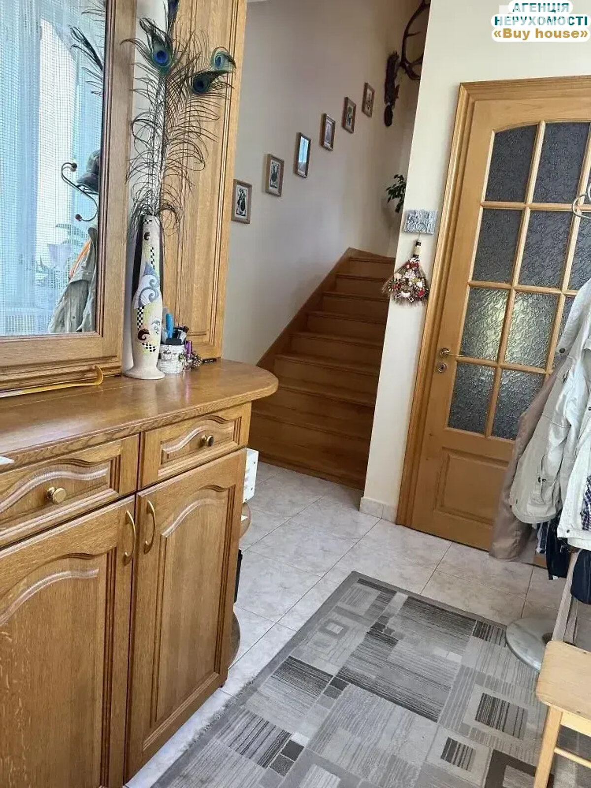 двухэтажный дом, 300 кв. м, кирпич. Продажа в Минае фото 1 двухэтажный дом, 300 кв. м, кирпич. Продажа в Минае фото 1