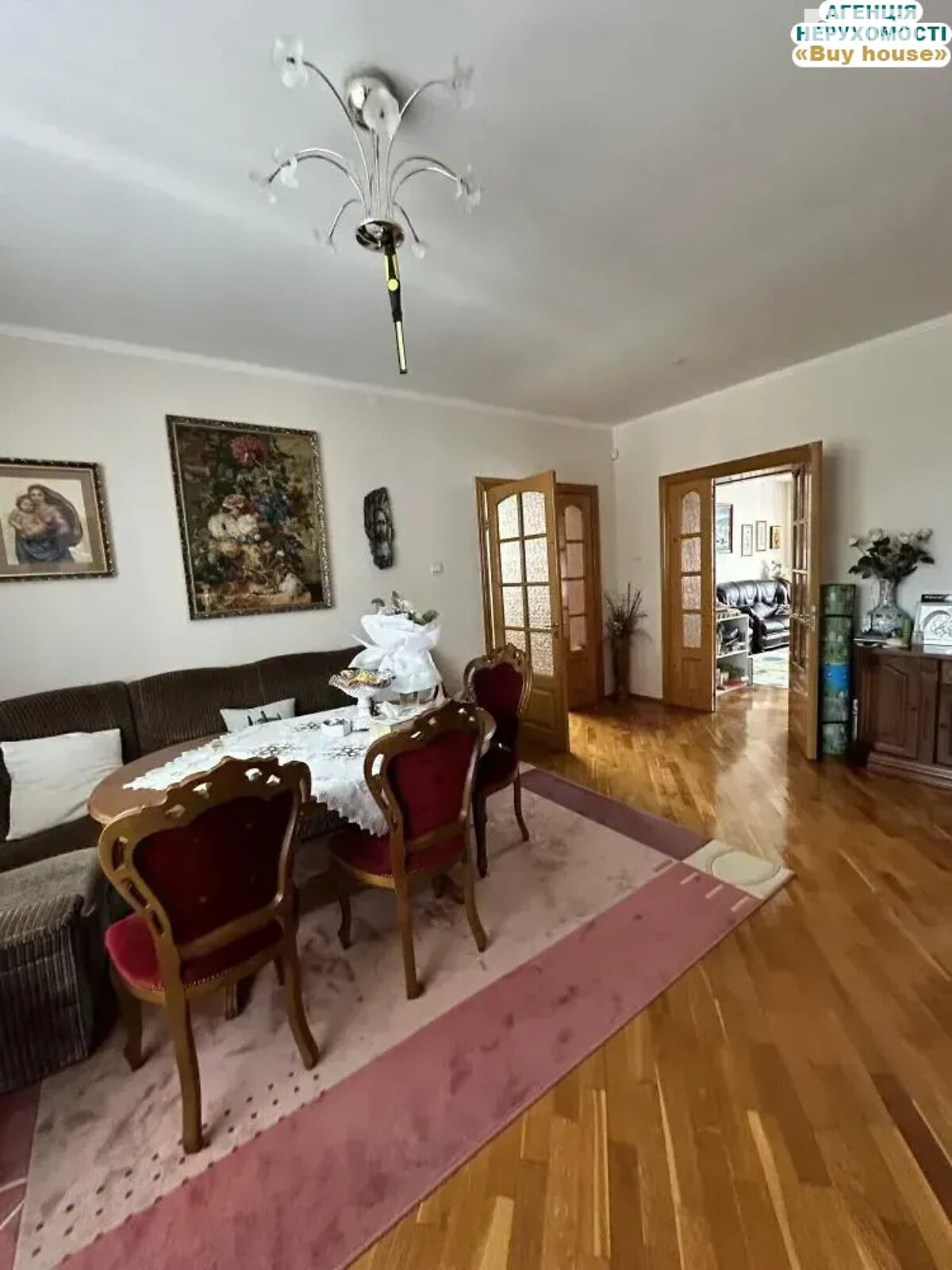 двухэтажный дом, 300 кв. м, кирпич. Продажа в Минае фото 1 двухэтажный дом, 300 кв. м, кирпич. Продажа в Минае фото 1