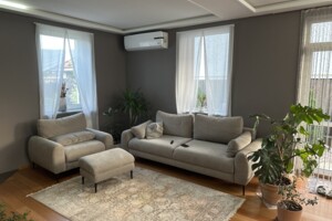 двухэтажный дом с отоплением, 210 кв. м, кирпич. Продажа в Минае фото 2