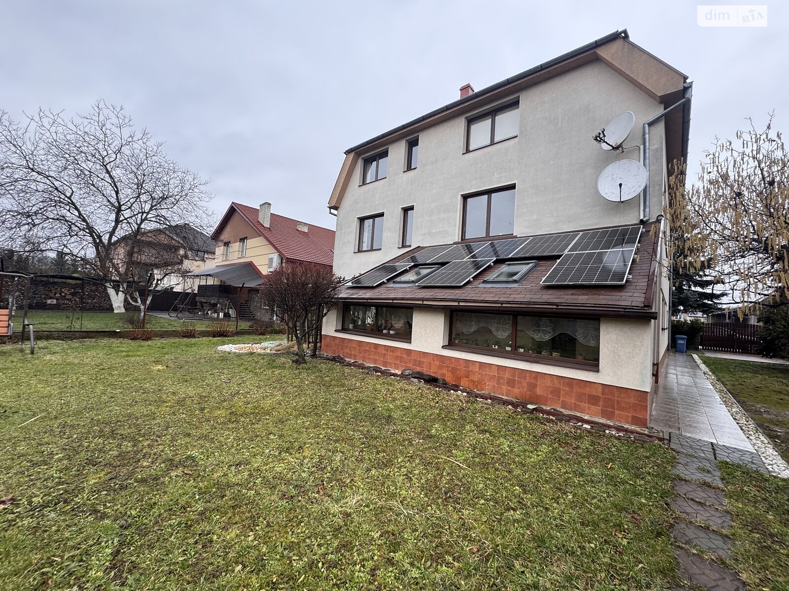 двухэтажный дом, 318 кв. м, кирпич. Продажа в Минае фото 1