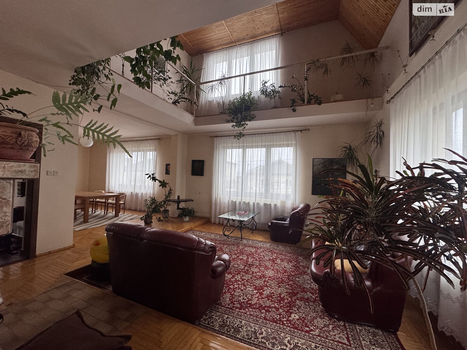двухэтажный дом, 318 кв. м, кирпич. Продажа в Минае фото 1