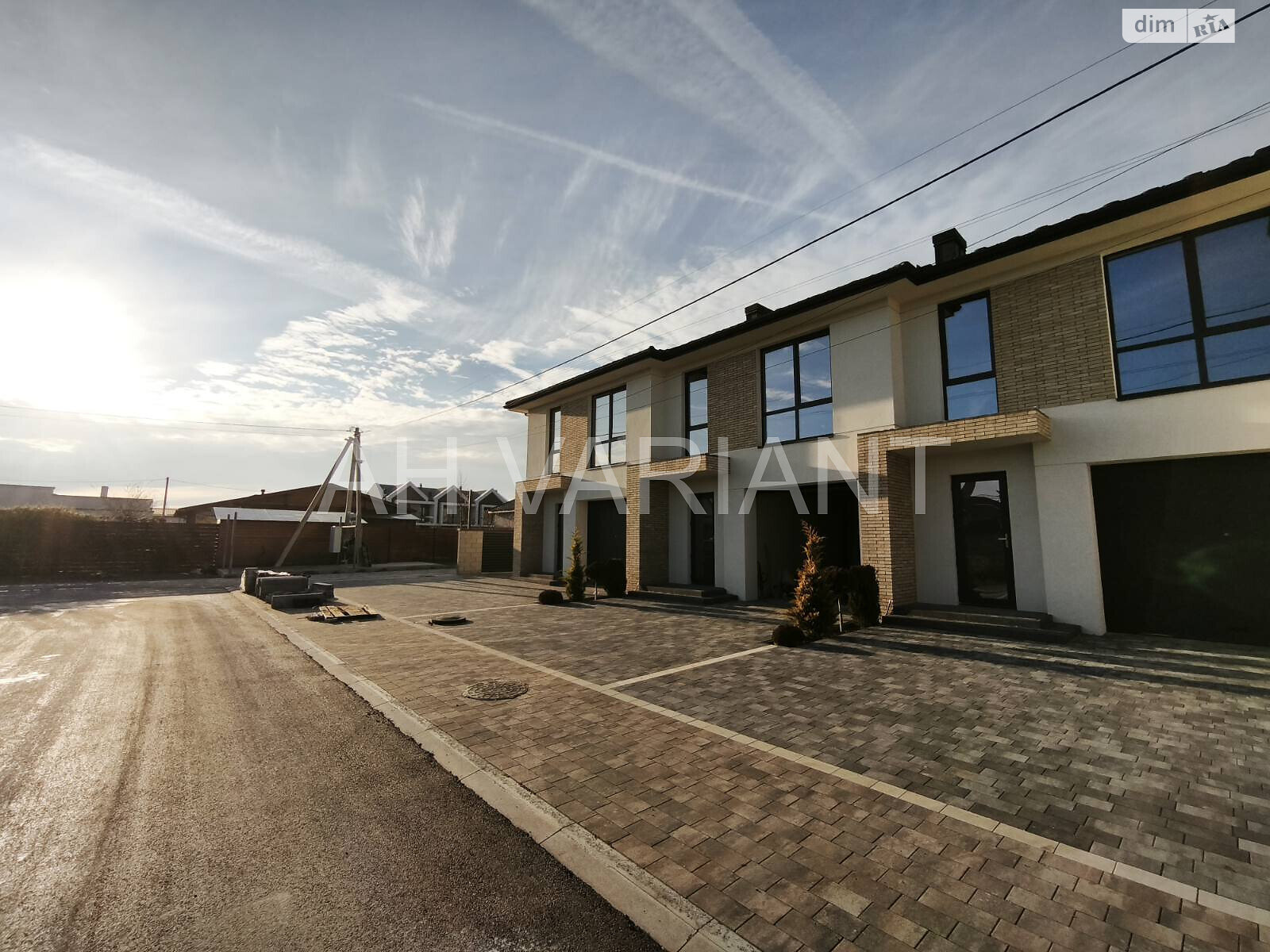 двухэтажный дом, 125 кв. м, кирпич. Продажа в Минае фото 1