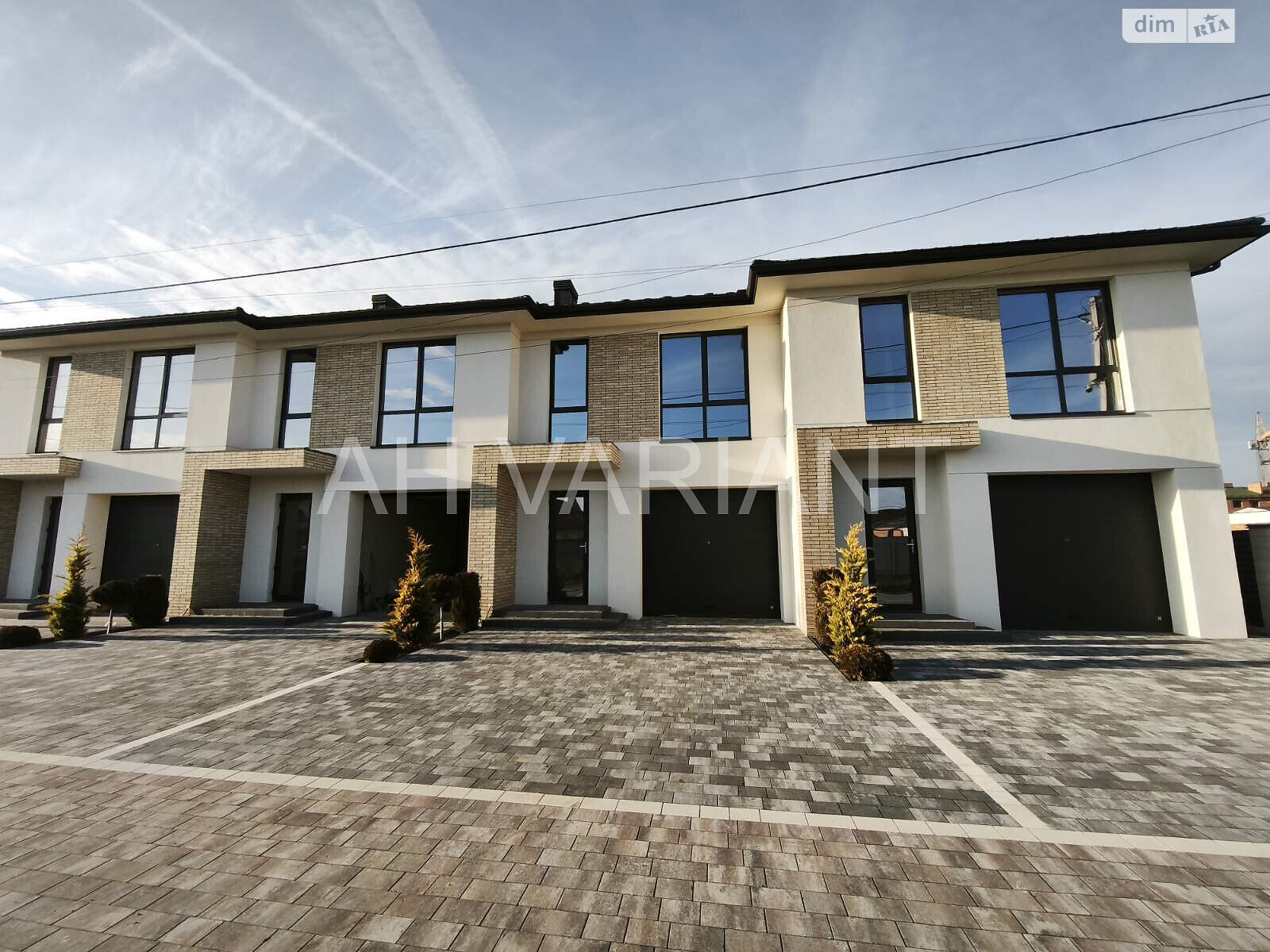 двухэтажный дом, 125 кв. м, кирпич. Продажа в Минае фото 1