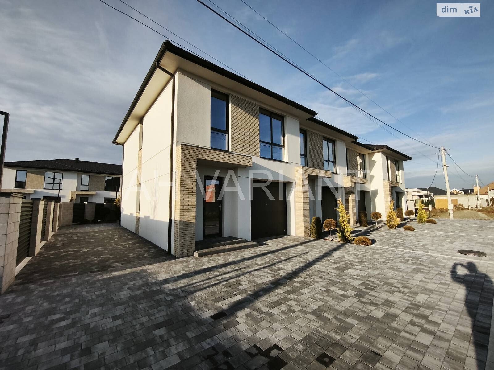 двухэтажный дом, 125 кв. м, кирпич. Продажа в Минае фото 1