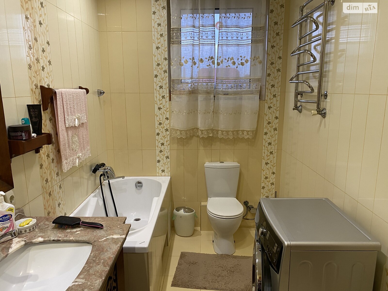 двухэтажный дом с гаражом, 360 кв. м, кирпич. Продажа в Минае фото 1 двухэтажный дом с гаражом, 360 кв. м, кирпич. Продажа в Минае фото 1