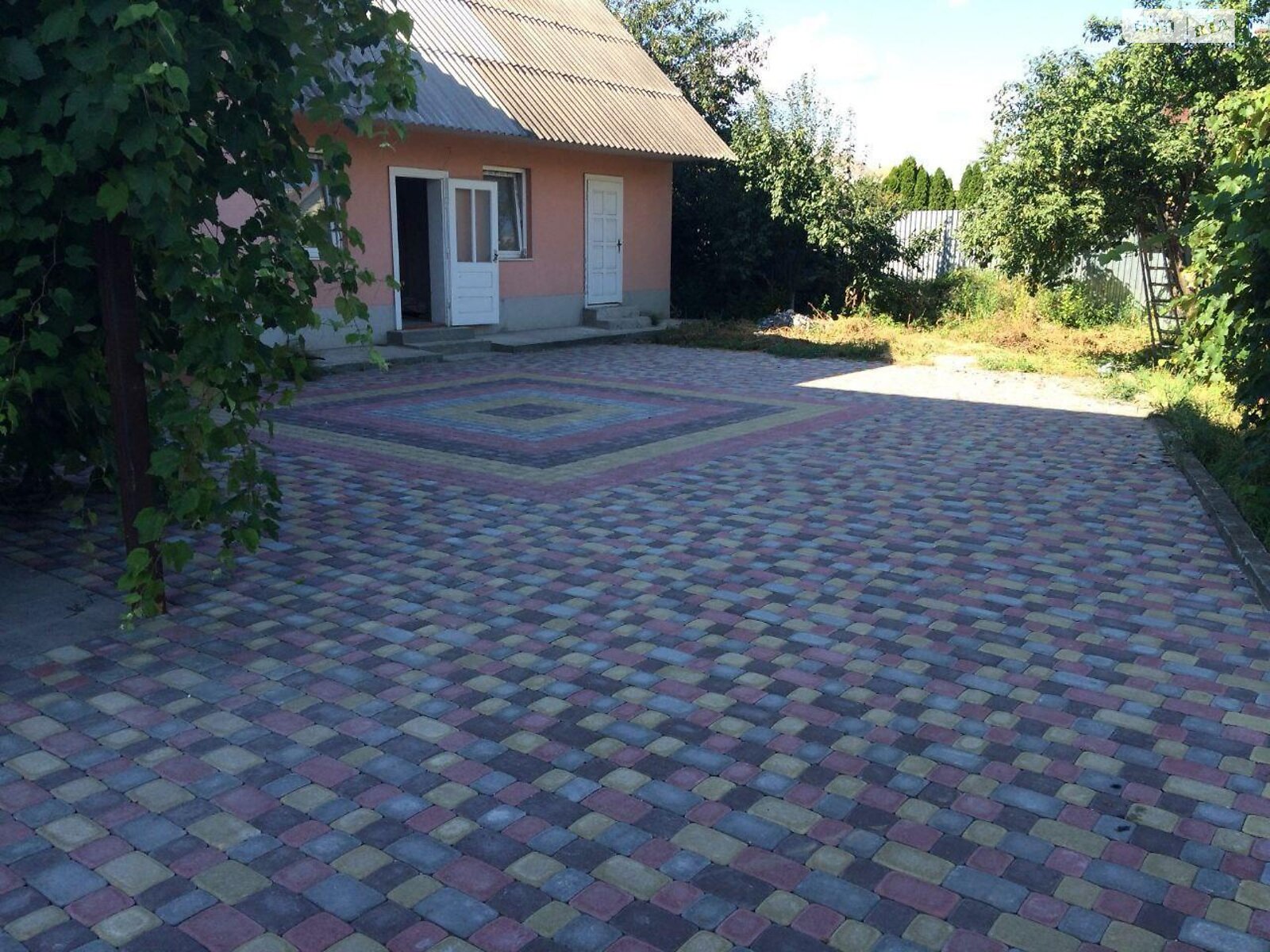 двухэтажный дом, 715 кв. м, кирпич. Продажа в Минае фото 1 двухэтажный дом, 715 кв. м, кирпич. Продажа в Минае фото 1