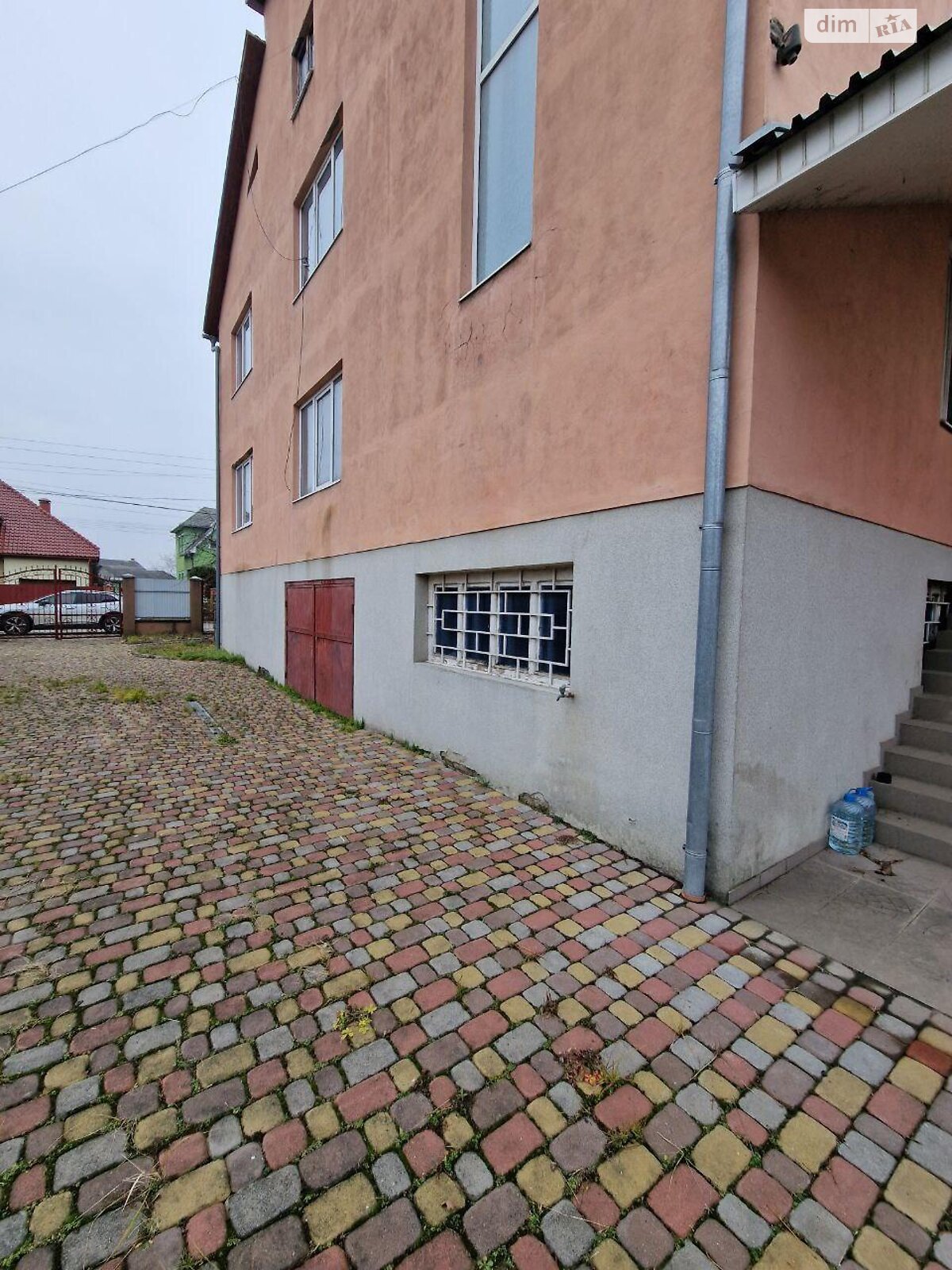 двухэтажный дом, 715 кв. м, кирпич. Продажа в Минае фото 1 двухэтажный дом, 715 кв. м, кирпич. Продажа в Минае фото 1