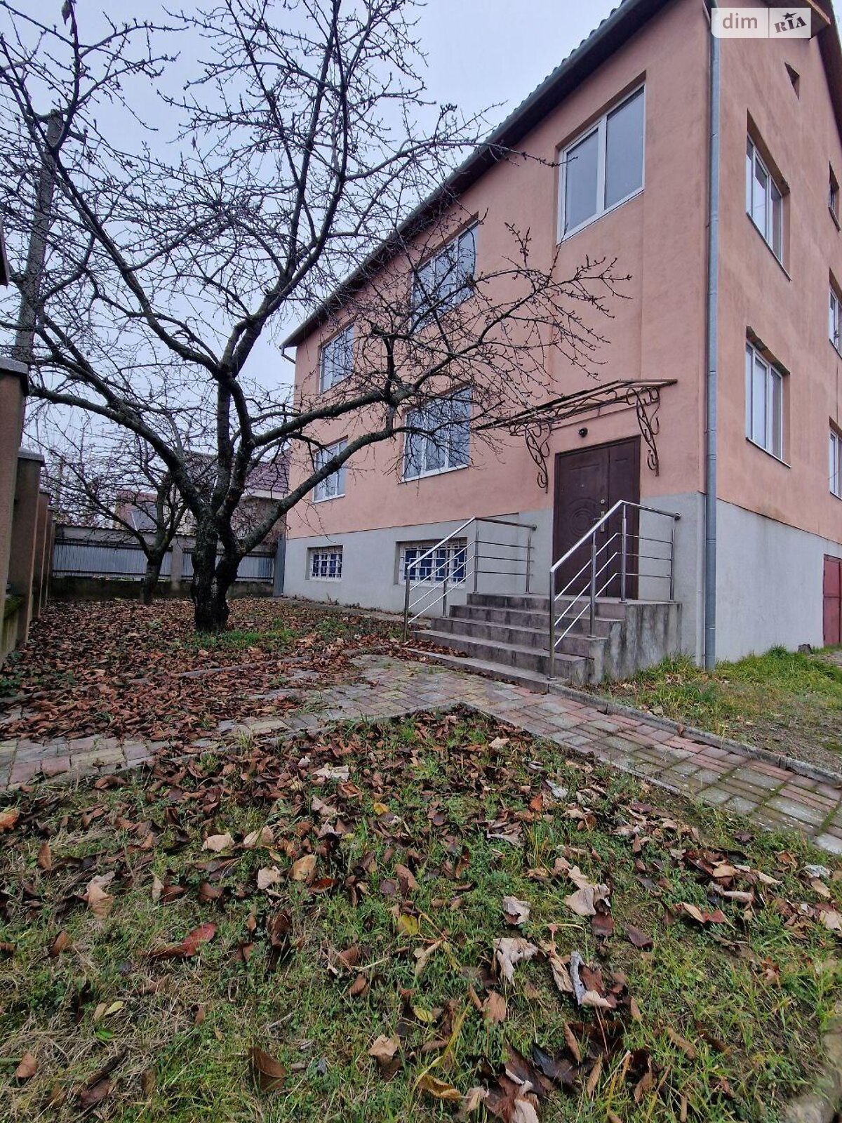 двухэтажный дом, 715 кв. м, кирпич. Продажа в Минае фото 1 двухэтажный дом, 715 кв. м, кирпич. Продажа в Минае фото 1