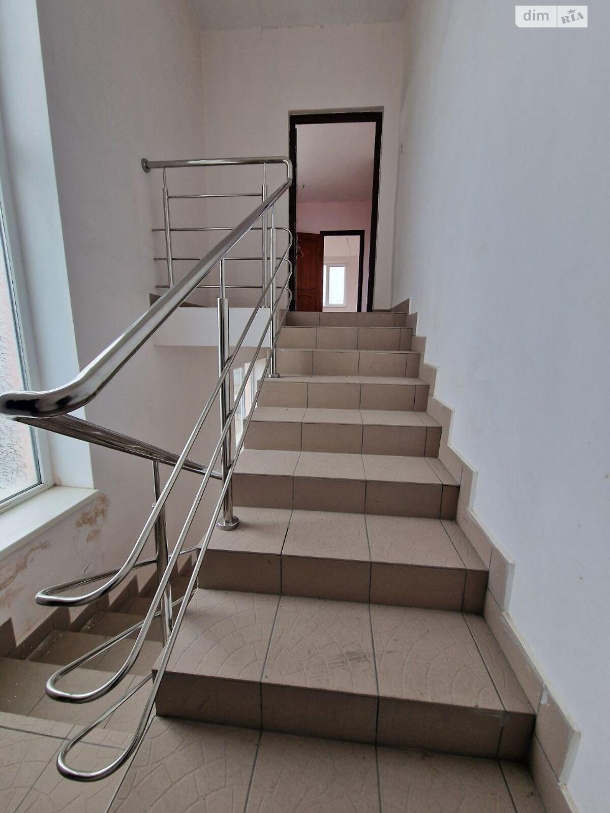 двухэтажный дом, 715 кв. м, кирпич. Продажа в Минае фото 1 двухэтажный дом, 715 кв. м, кирпич. Продажа в Минае фото 1