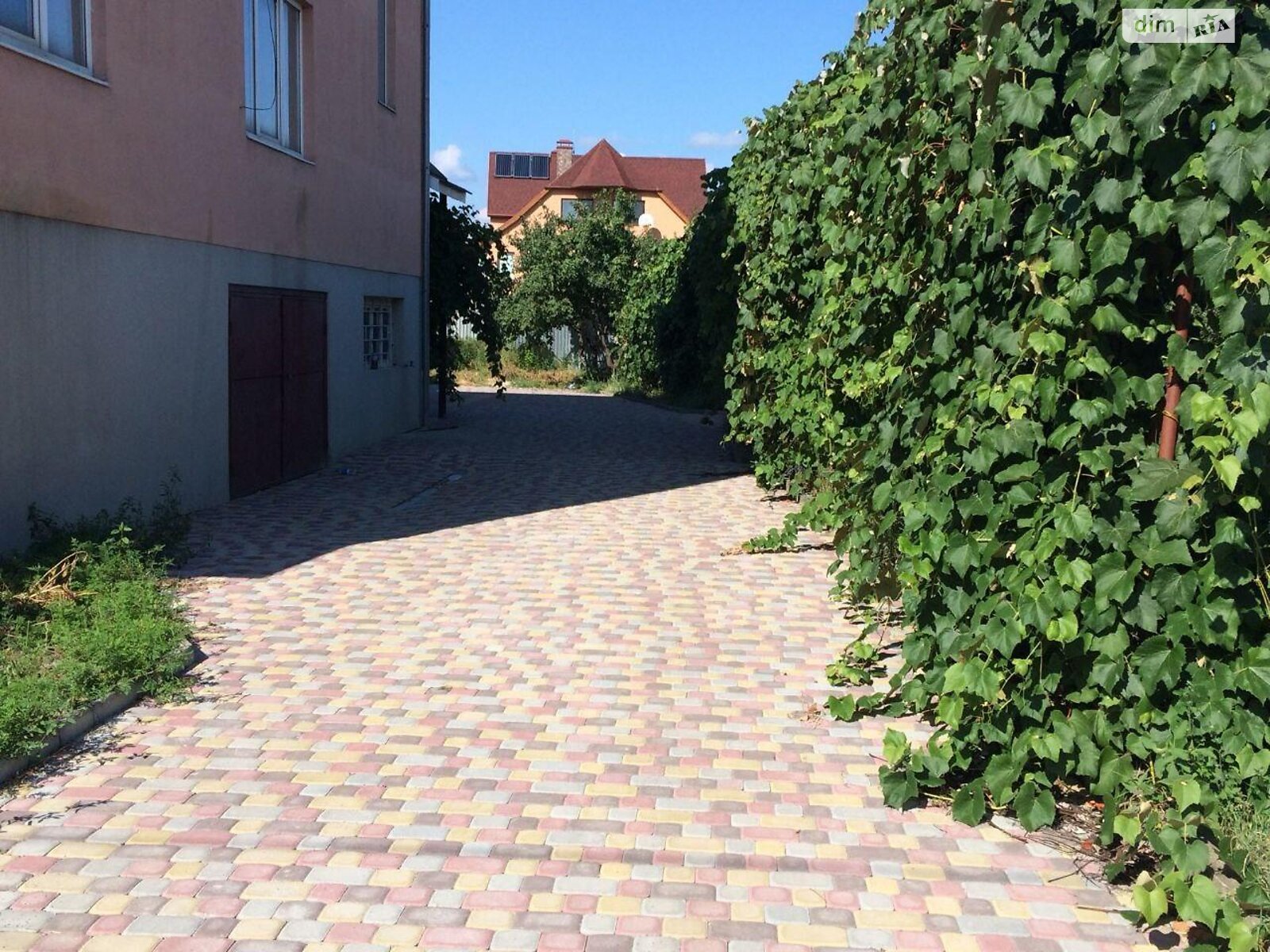 двухэтажный дом, 715 кв. м, кирпич. Продажа в Минае фото 1 двухэтажный дом, 715 кв. м, кирпич. Продажа в Минае фото 1